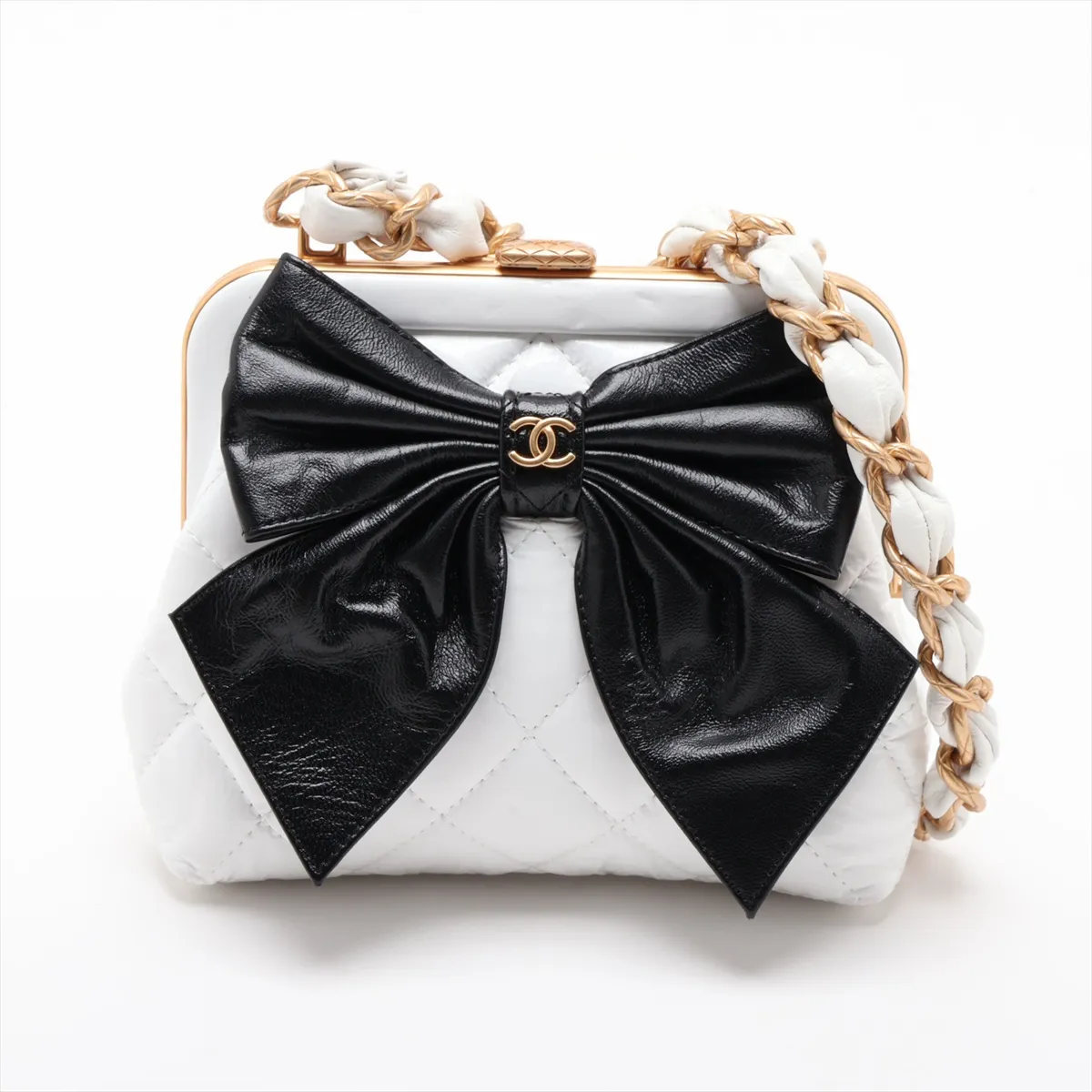 Matelassé Patent Leather Chain Shoulder Bag, Clasp Closure, Ribbon, White x Black, Gold Hardware, CN33GCX6, Random Serial Number