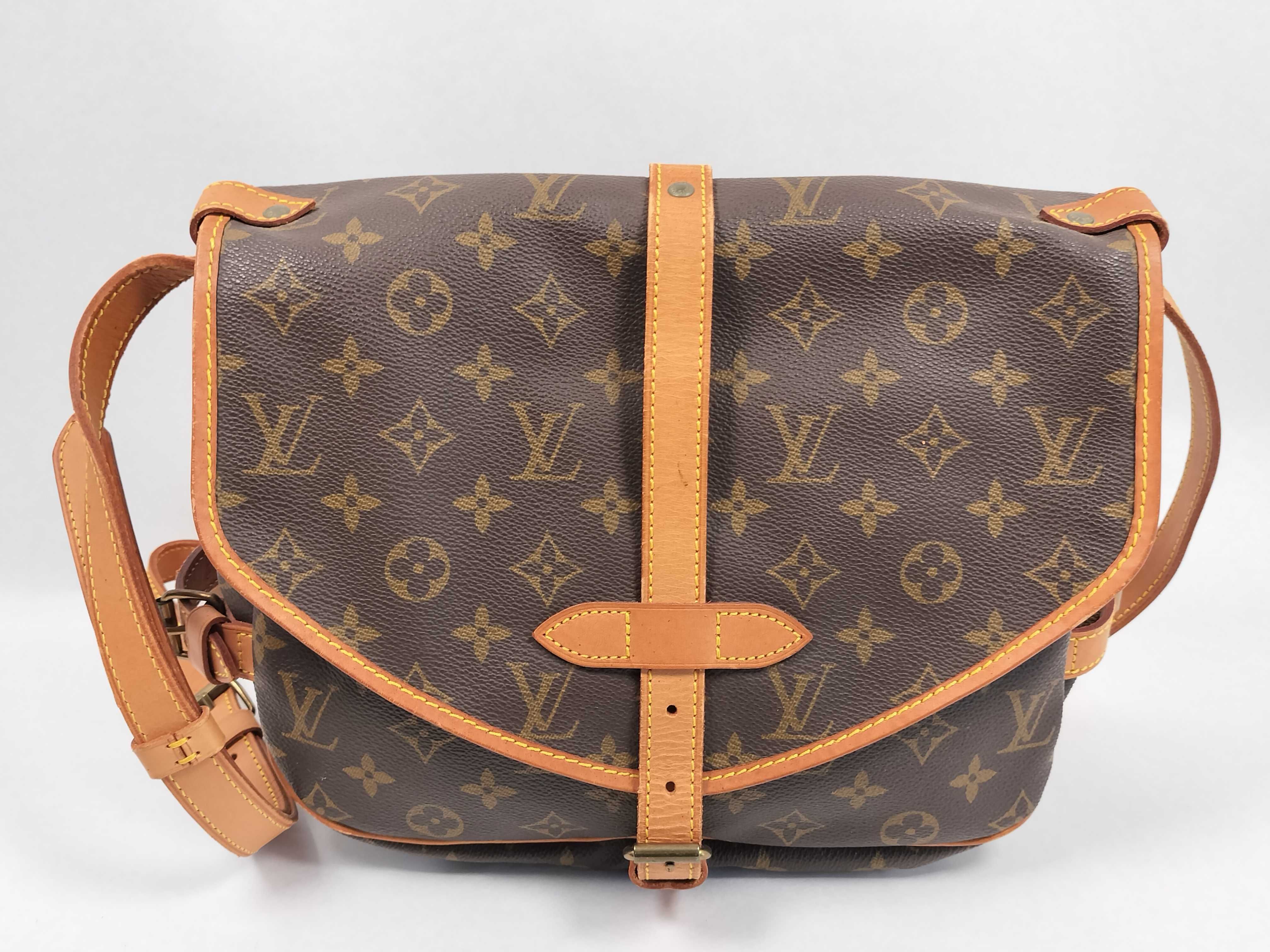 Monogram Saumur 30 M42256 Shoulder Bag