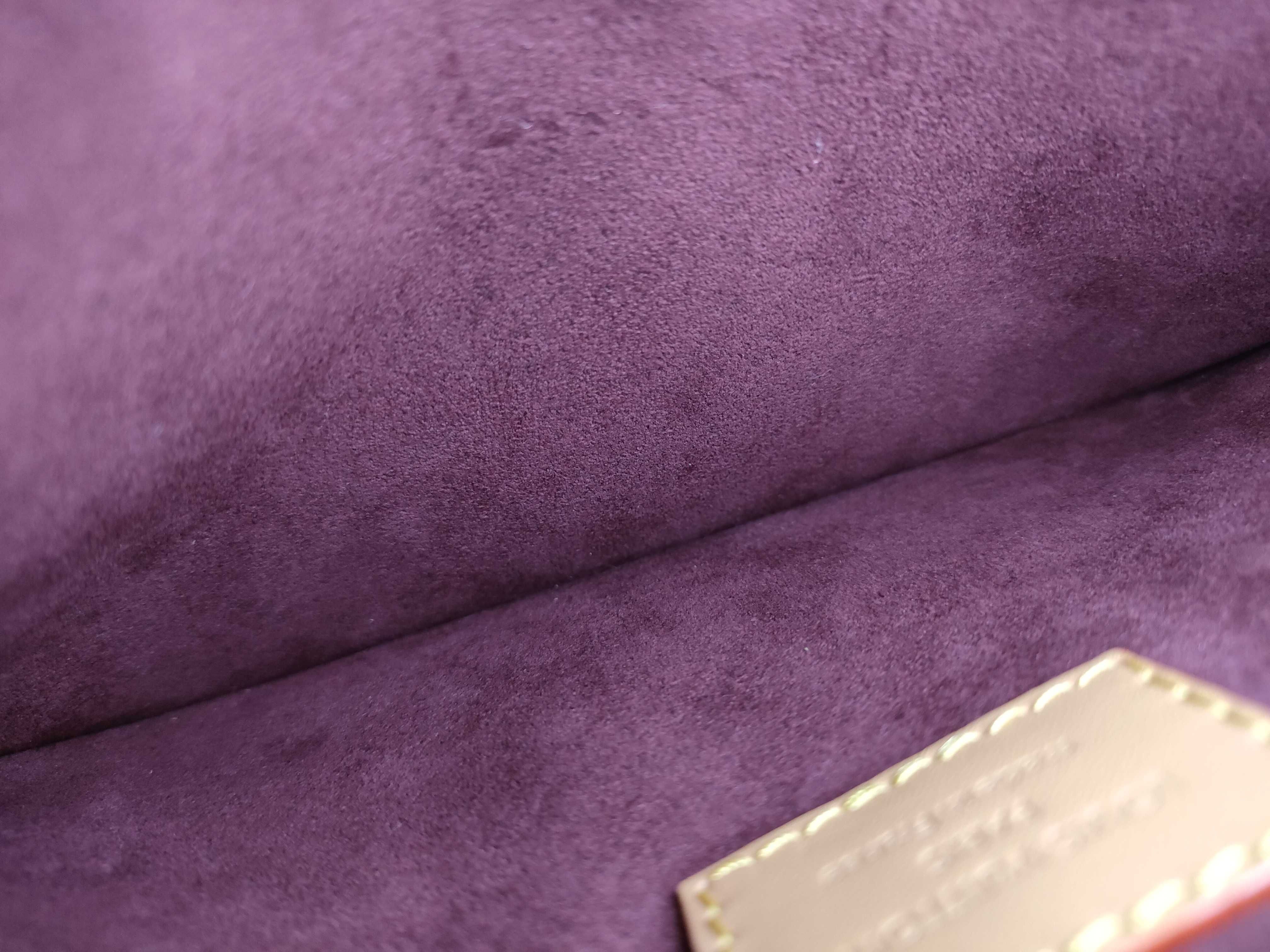 Monogram Louis Vuitton Carryall Attached Pouch — view 10