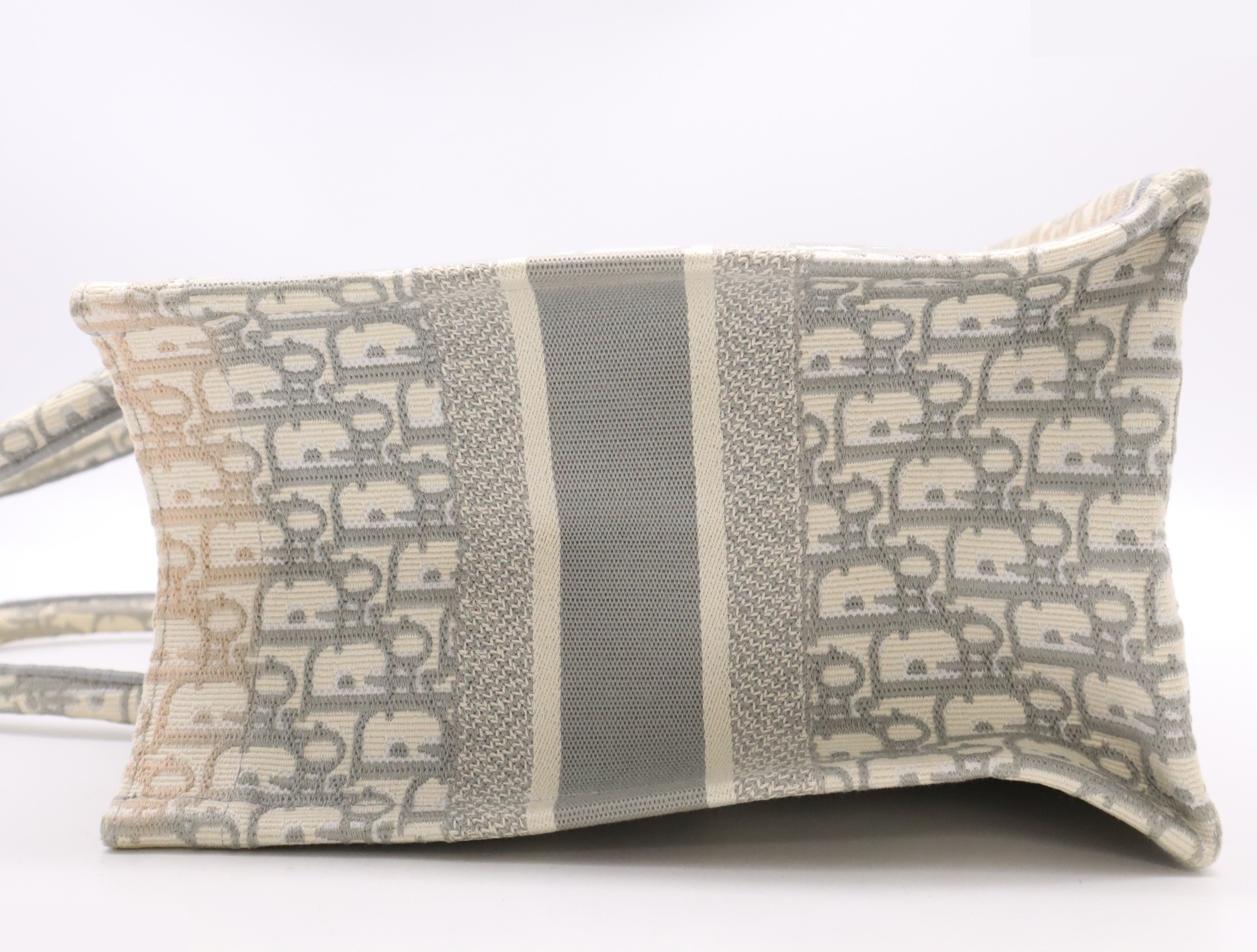 50-MA-0272 Canvas Oblique Book Tote Blue Gray — view 3