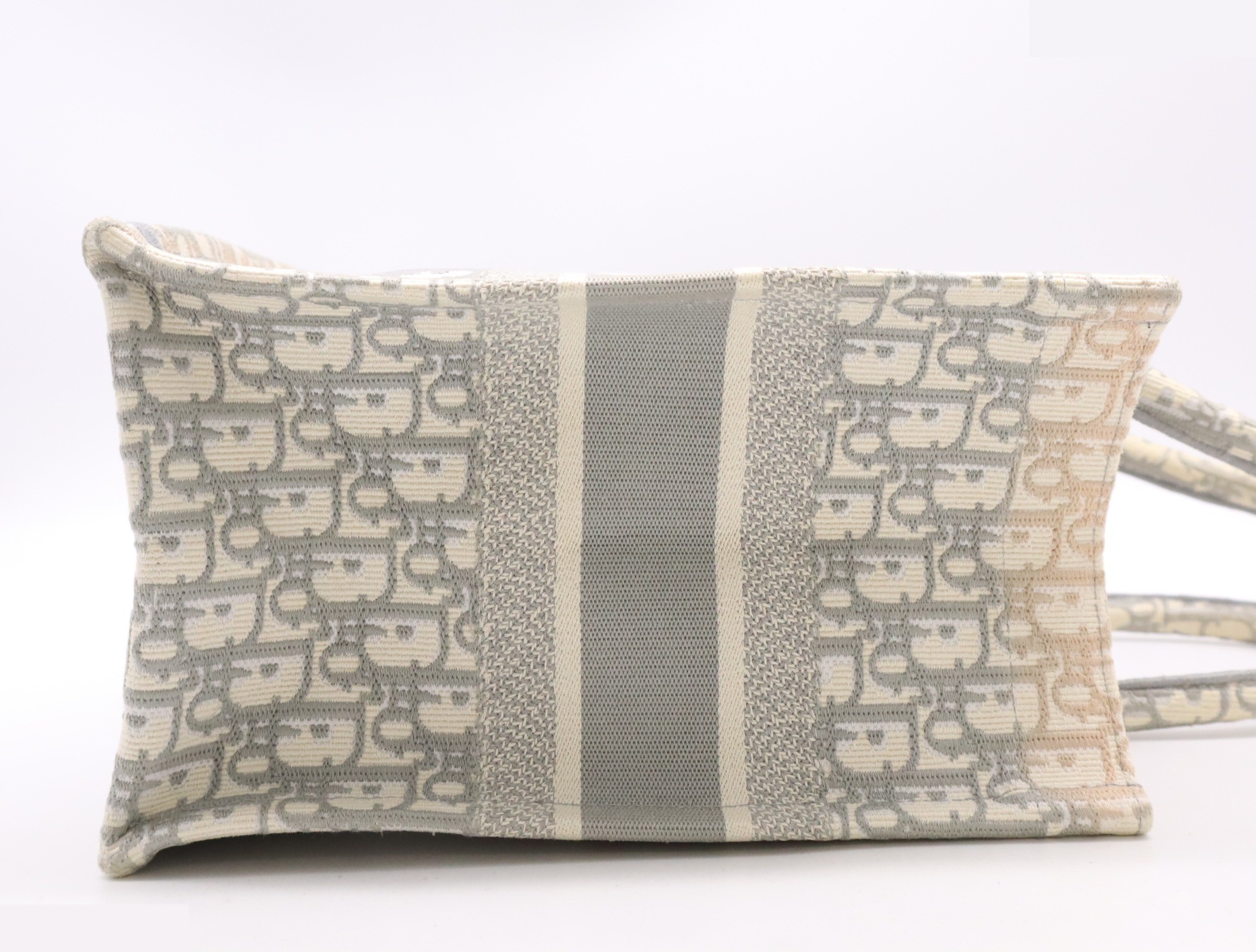 50-MA-0272 Canvas Oblique Book Tote Blue Gray — view 5