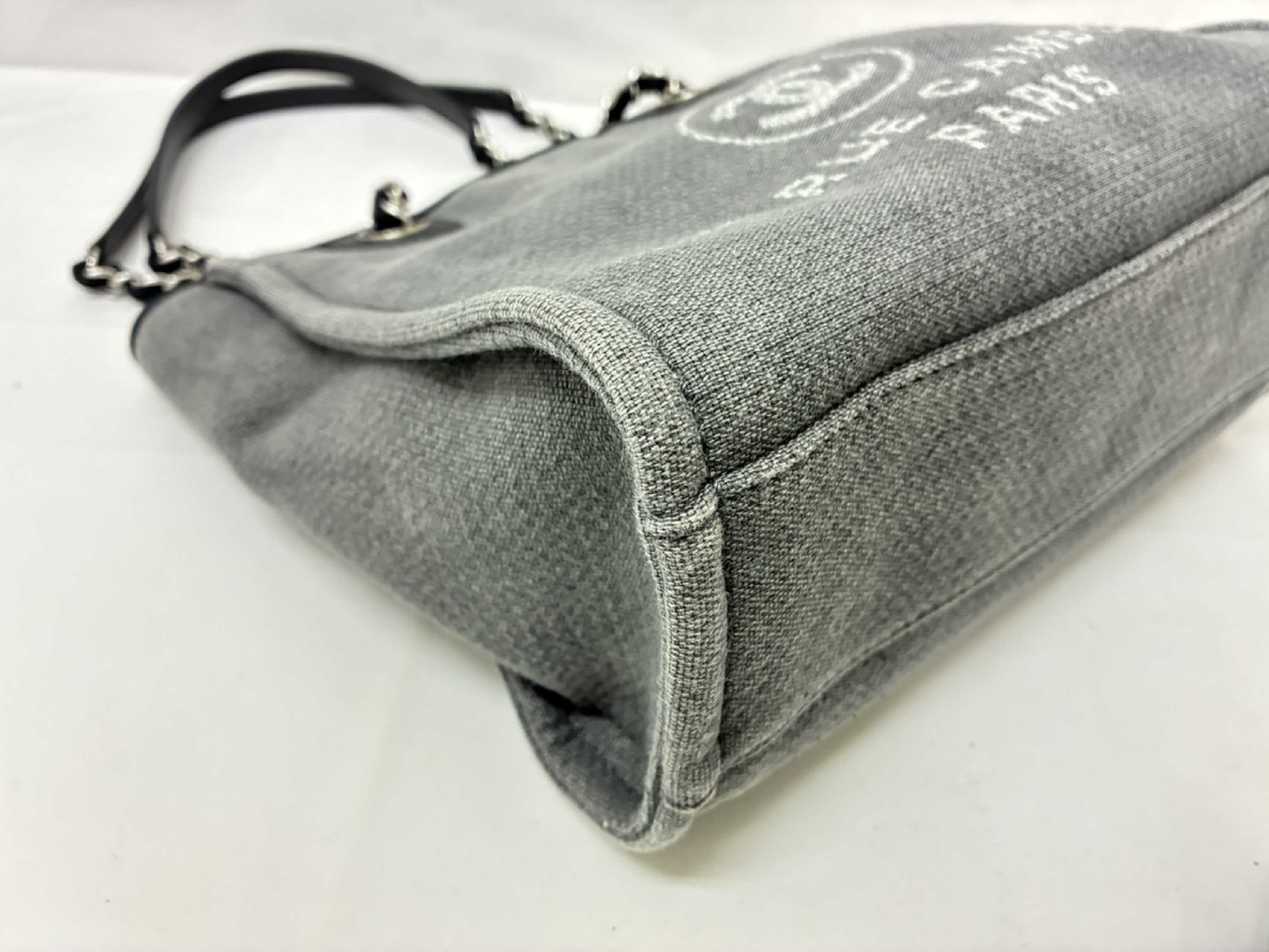Deauville PM Chain Tote Gray Tote Bag — view 3