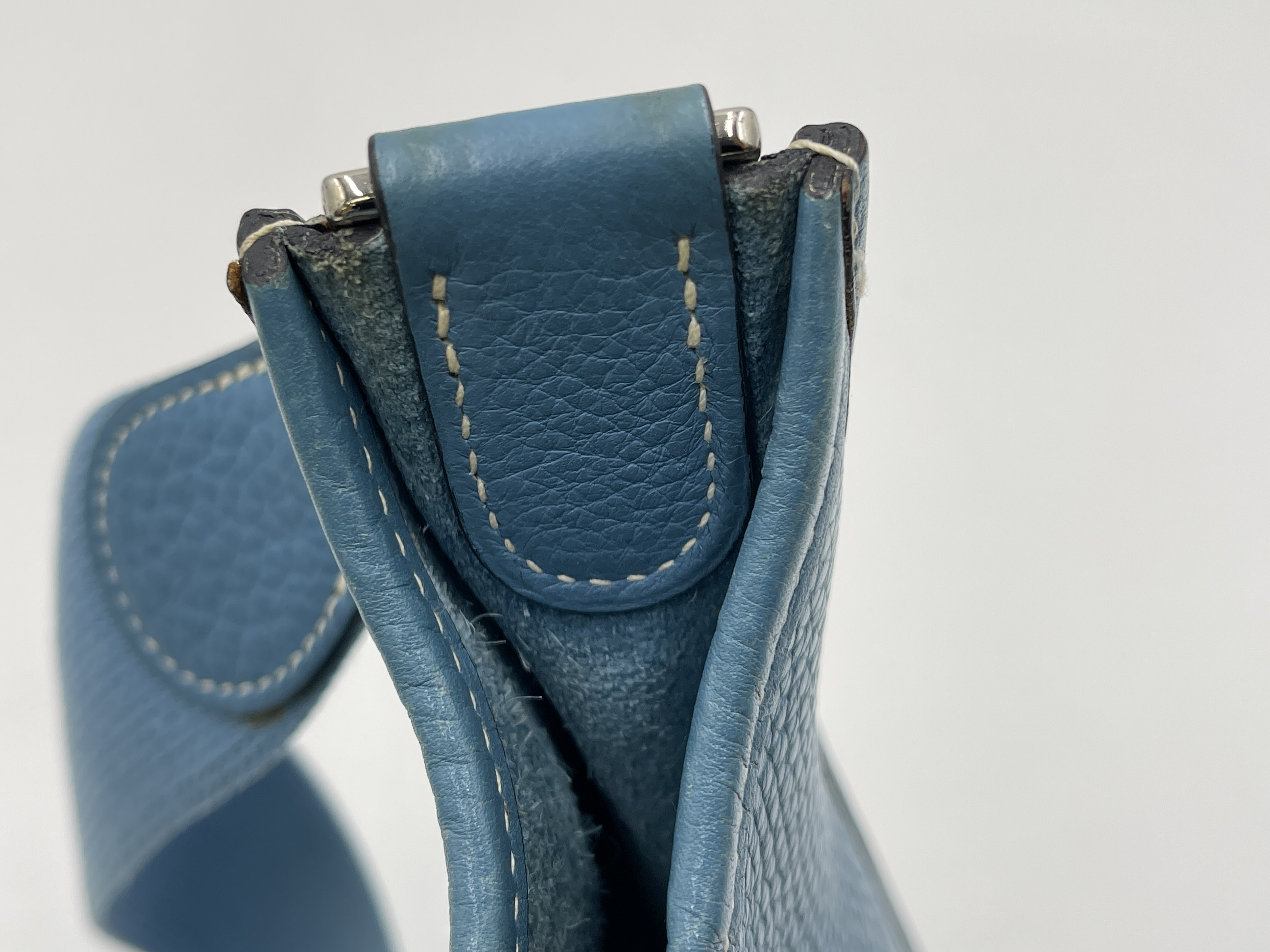 Evelyne PM Taurillon leather, blue tones, silver hardware, H stamp, shoulder bag — view 11