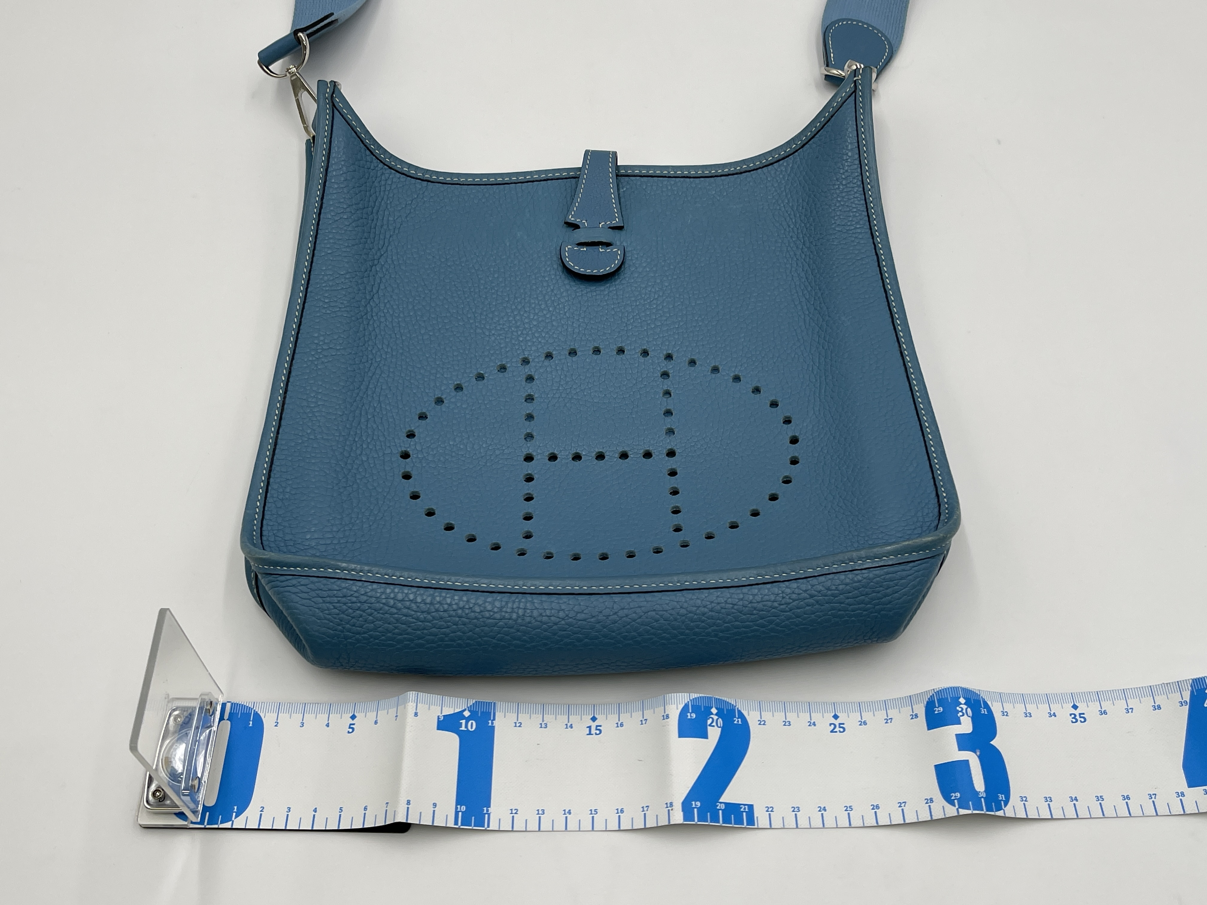 Evelyne PM Taurillon leather, blue tones, silver hardware, H stamp, shoulder bag — view 12