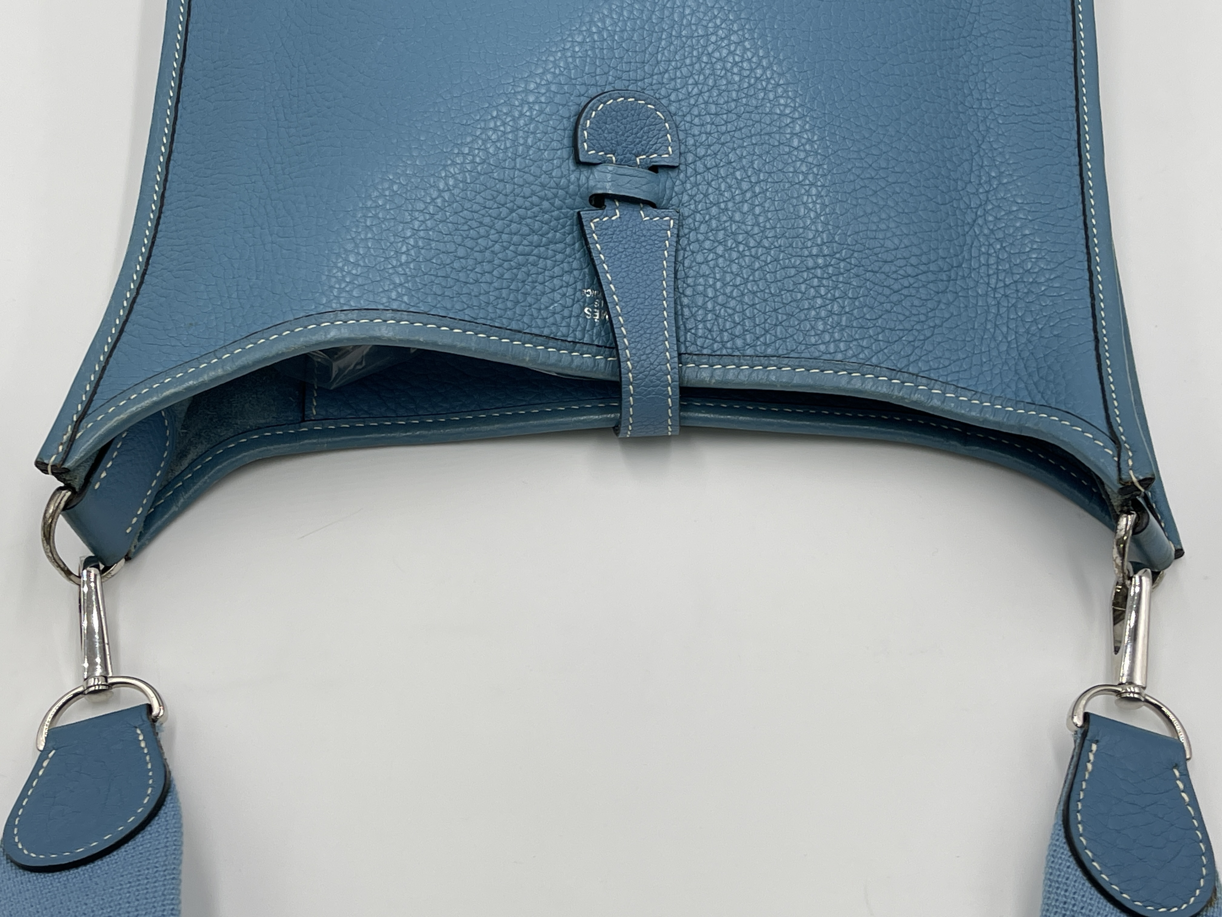 Evelyne PM Taurillon leather, blue tones, silver hardware, H stamp, shoulder bag — view 6