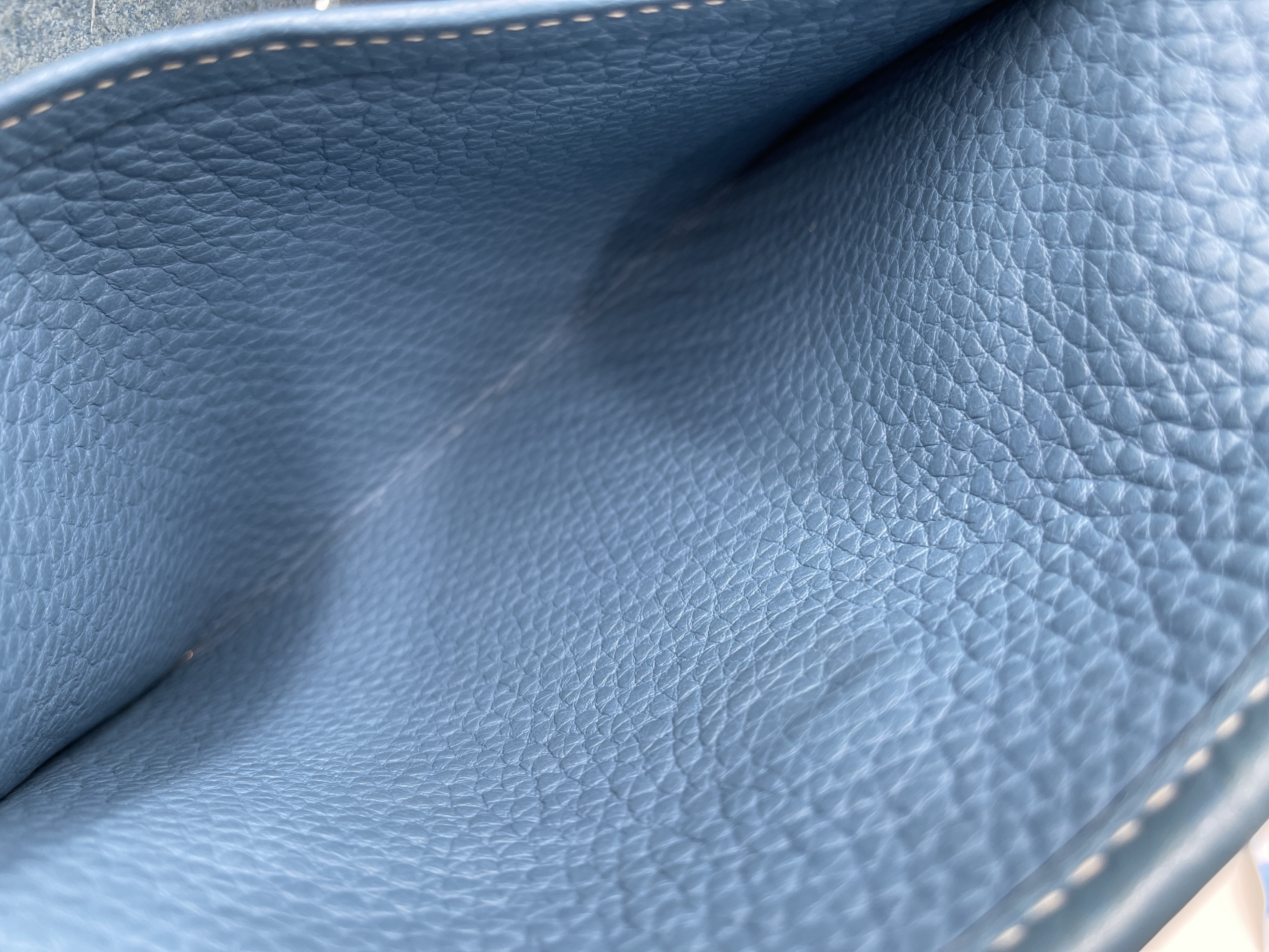 Evelyne PM Taurillon leather, blue tones, silver hardware, H stamp, shoulder bag — view 10