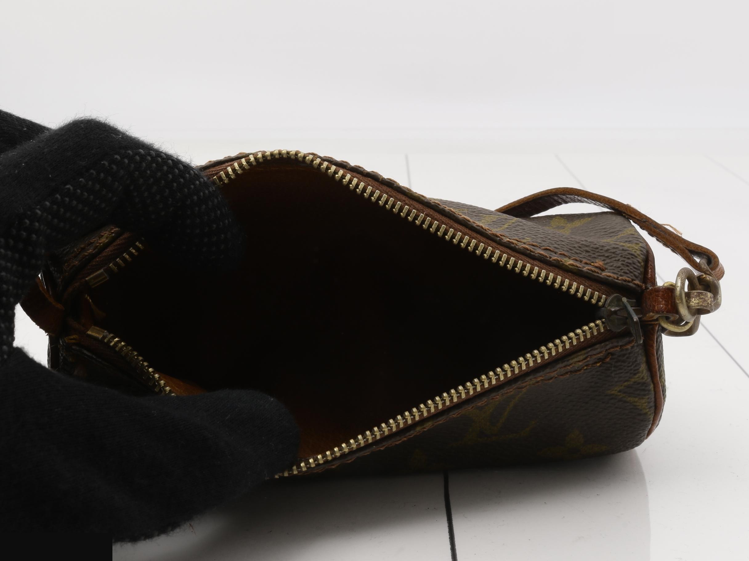 Papillon bag with included pouch — view 4