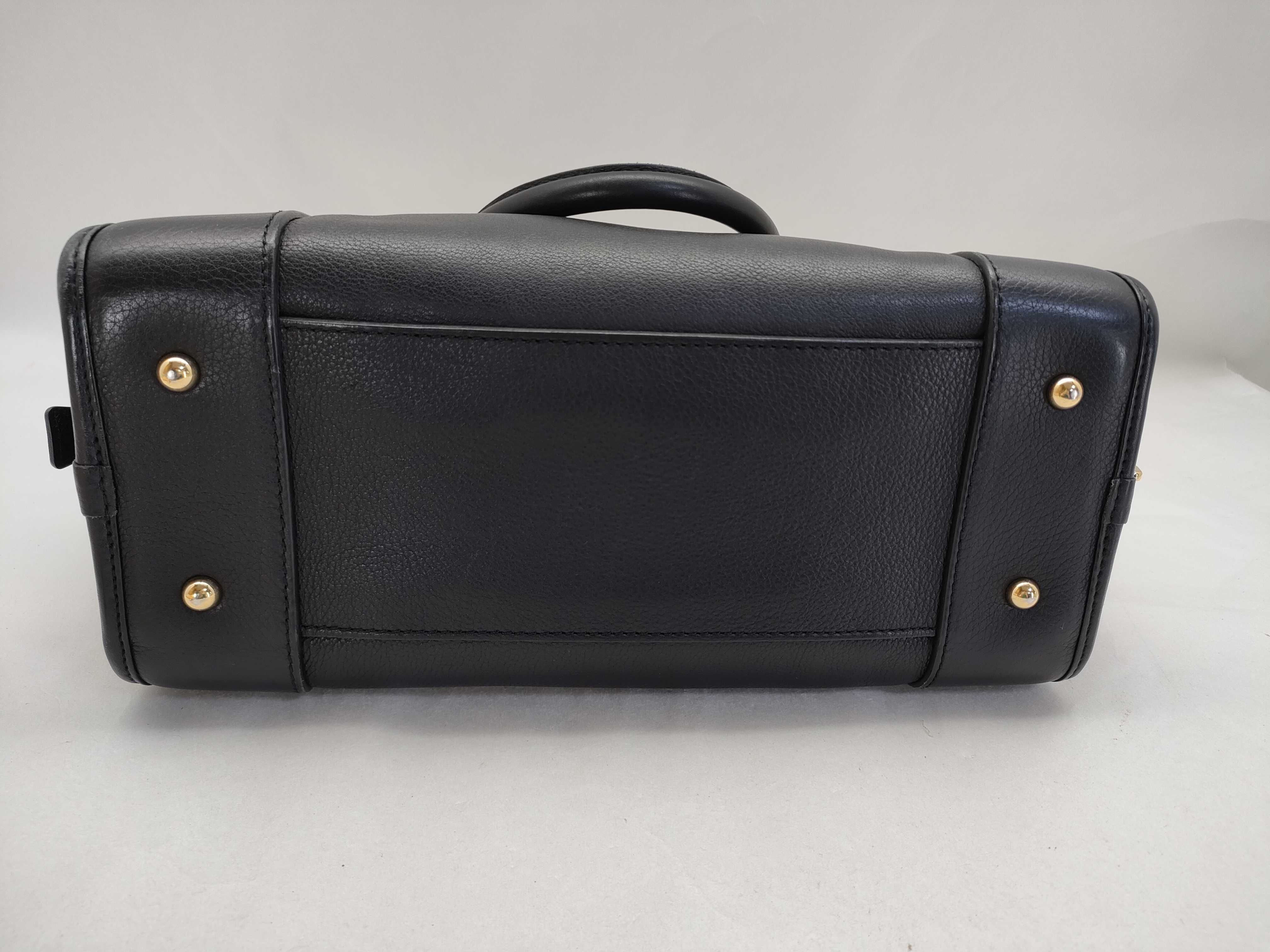 Amazona 28 Leather Handbag, Black — view 9