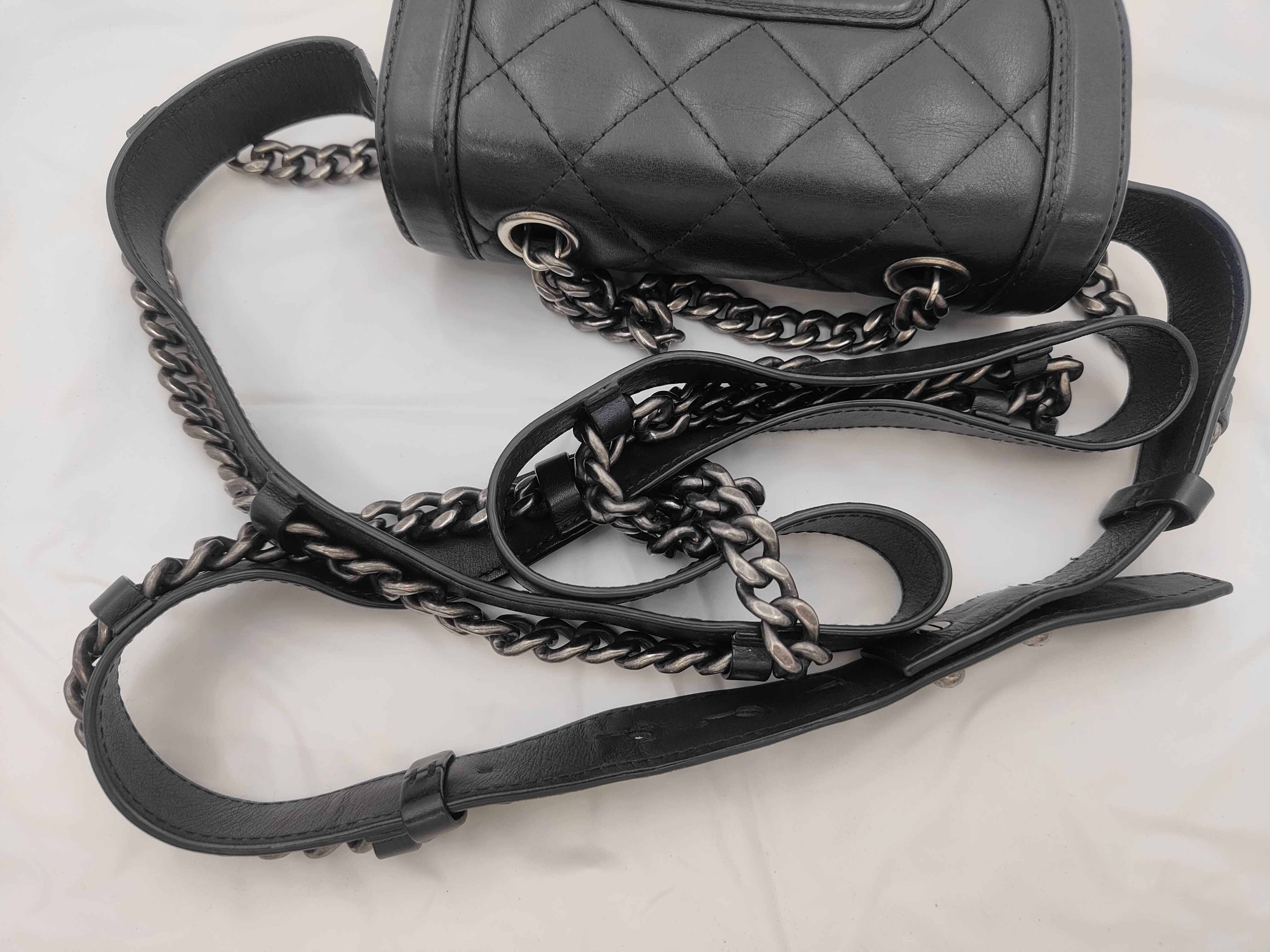 Round 2-way Chain Shoulder Bag, Lambskin, Black, SS Shoulder Bag — view 3