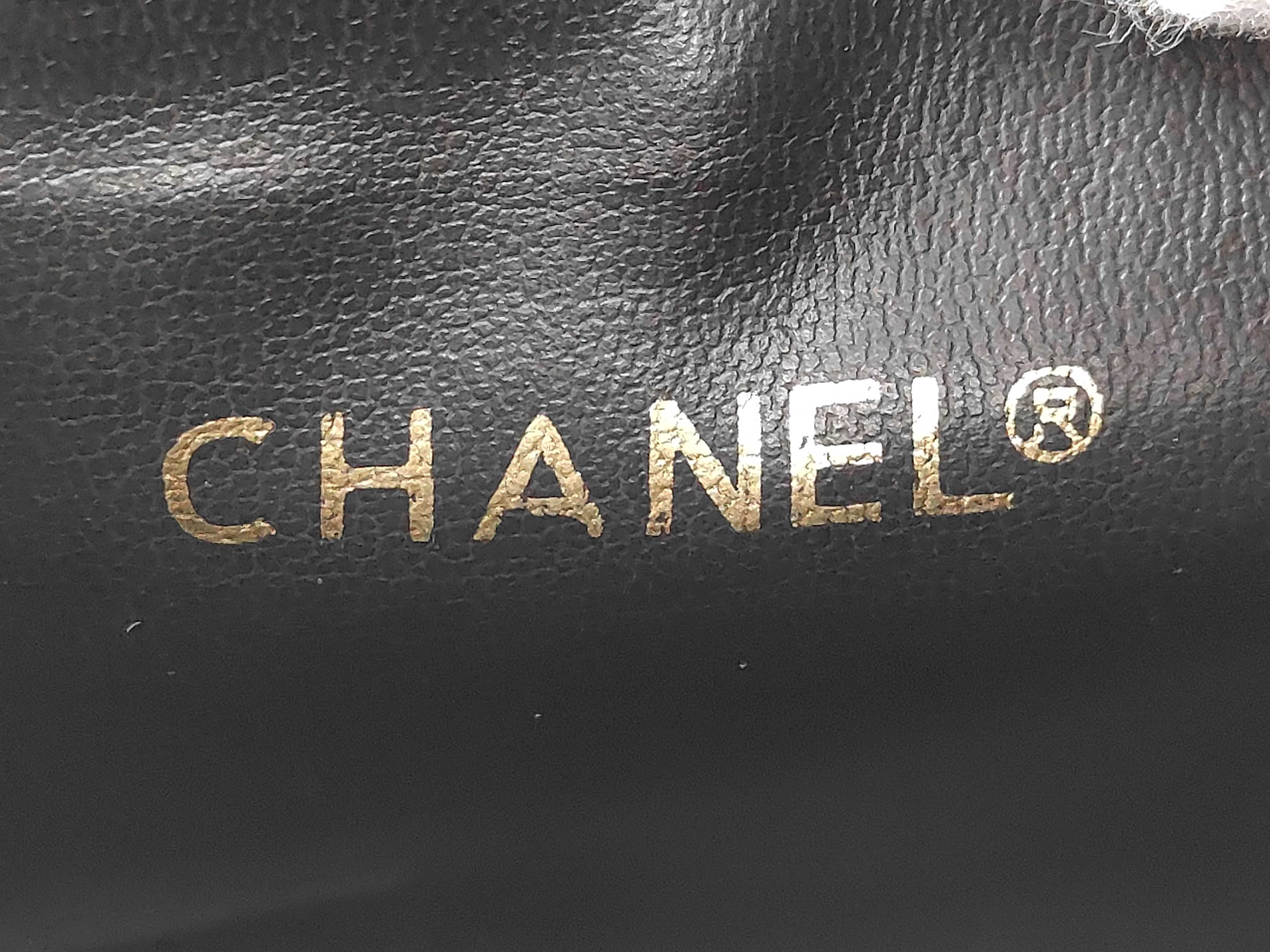 Matelassé Chain Shoulder Bag — view 10