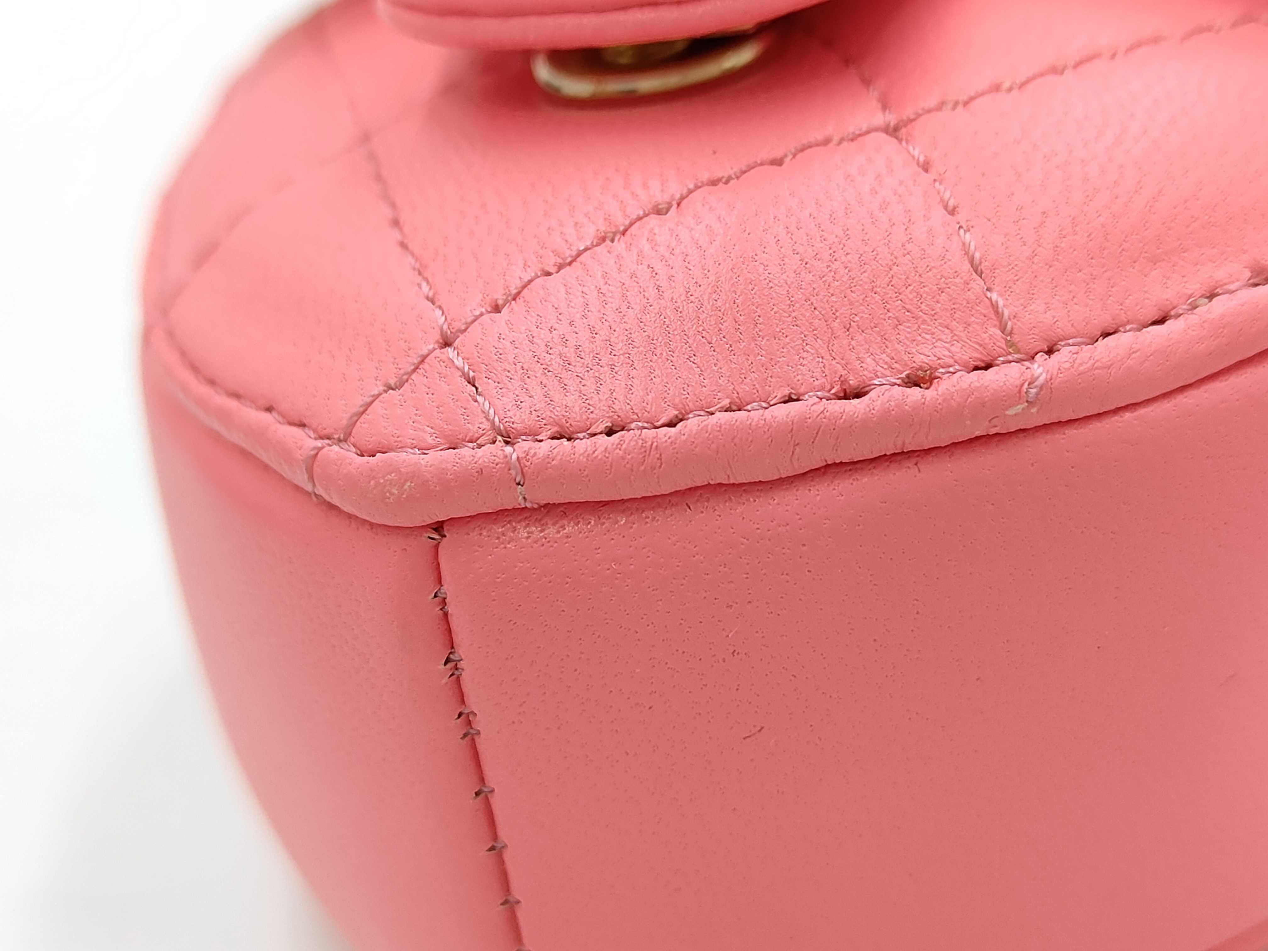 Lambskin Matelasse Heart Shape Lambskin Chain Pouch — view 5