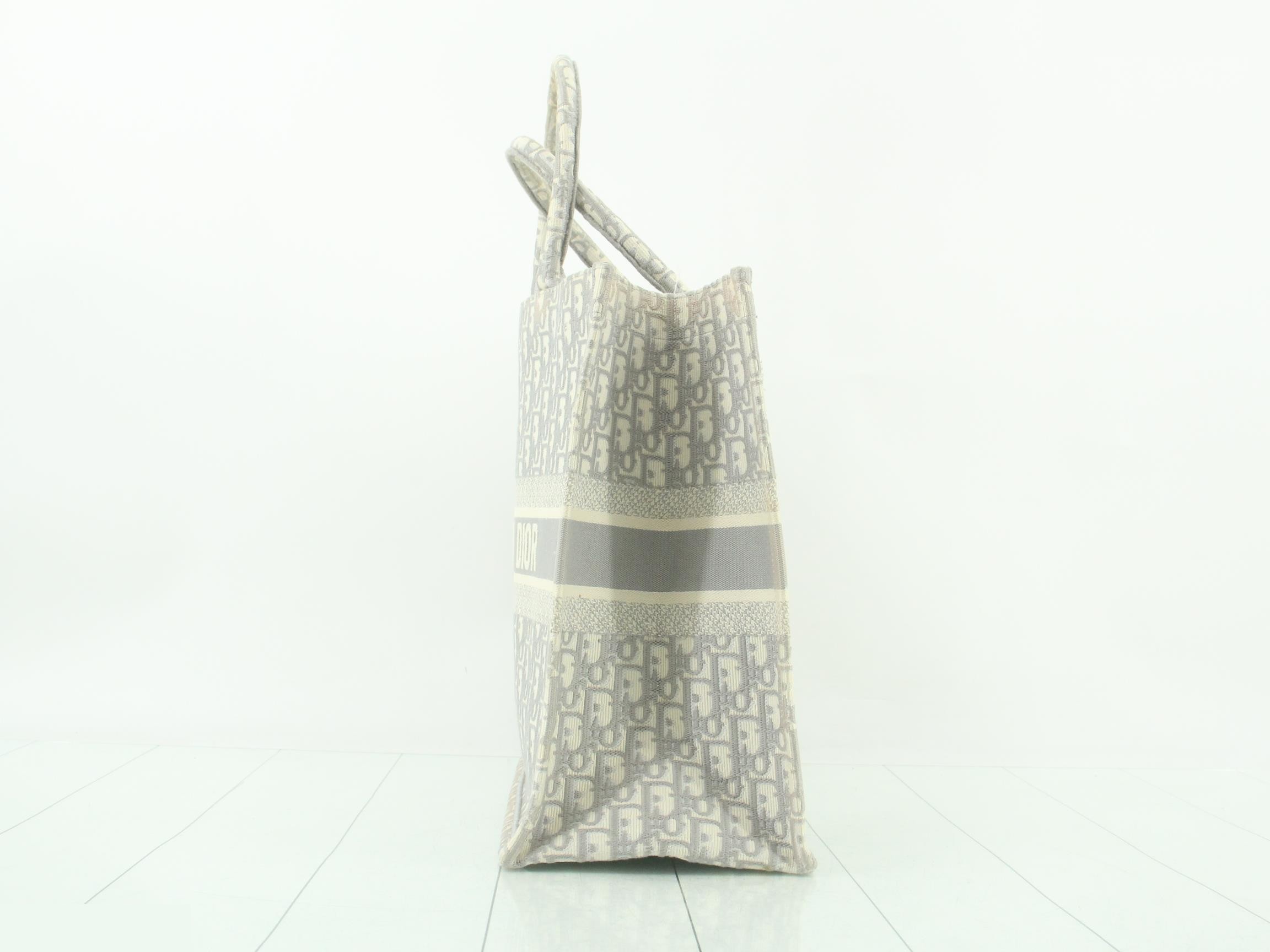 Oblique Book Tote Large — view 3