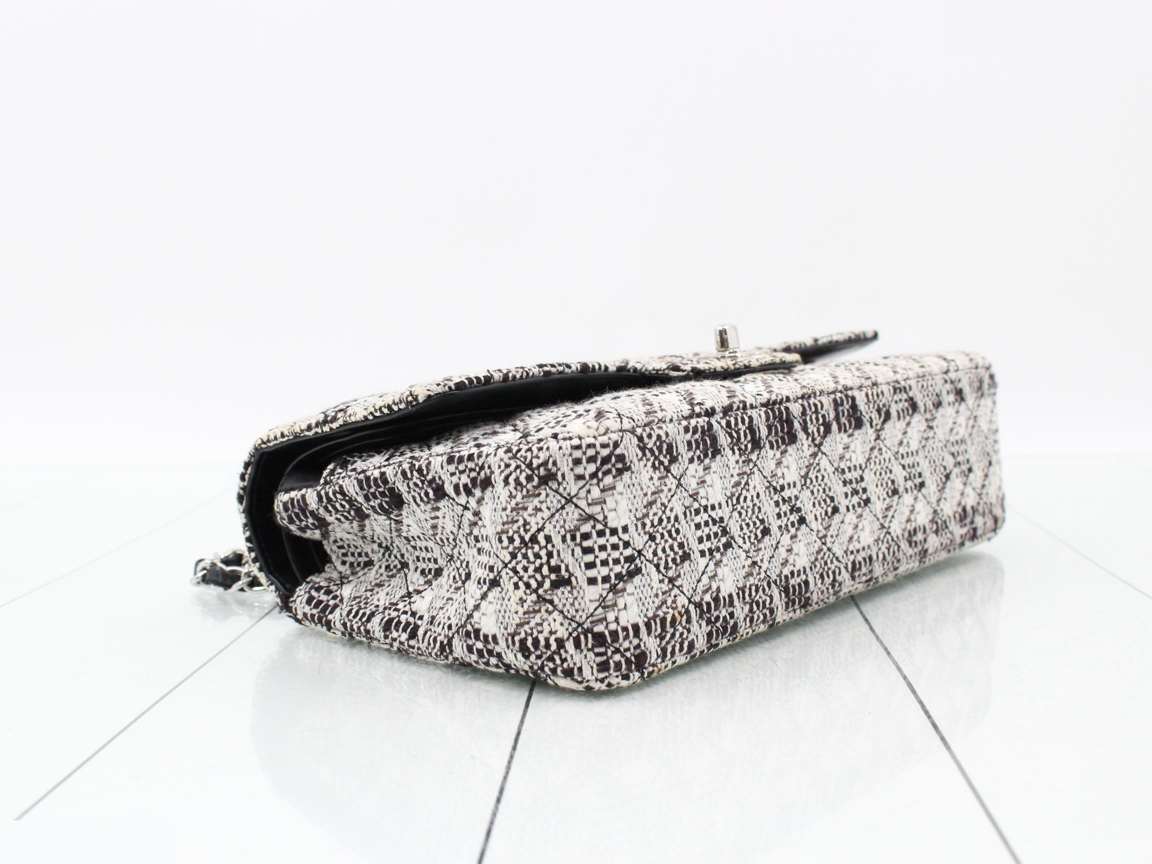 Matelassé 25 Tweed Turnlock Double Flap Double Chain Shoulder Bag — view 5