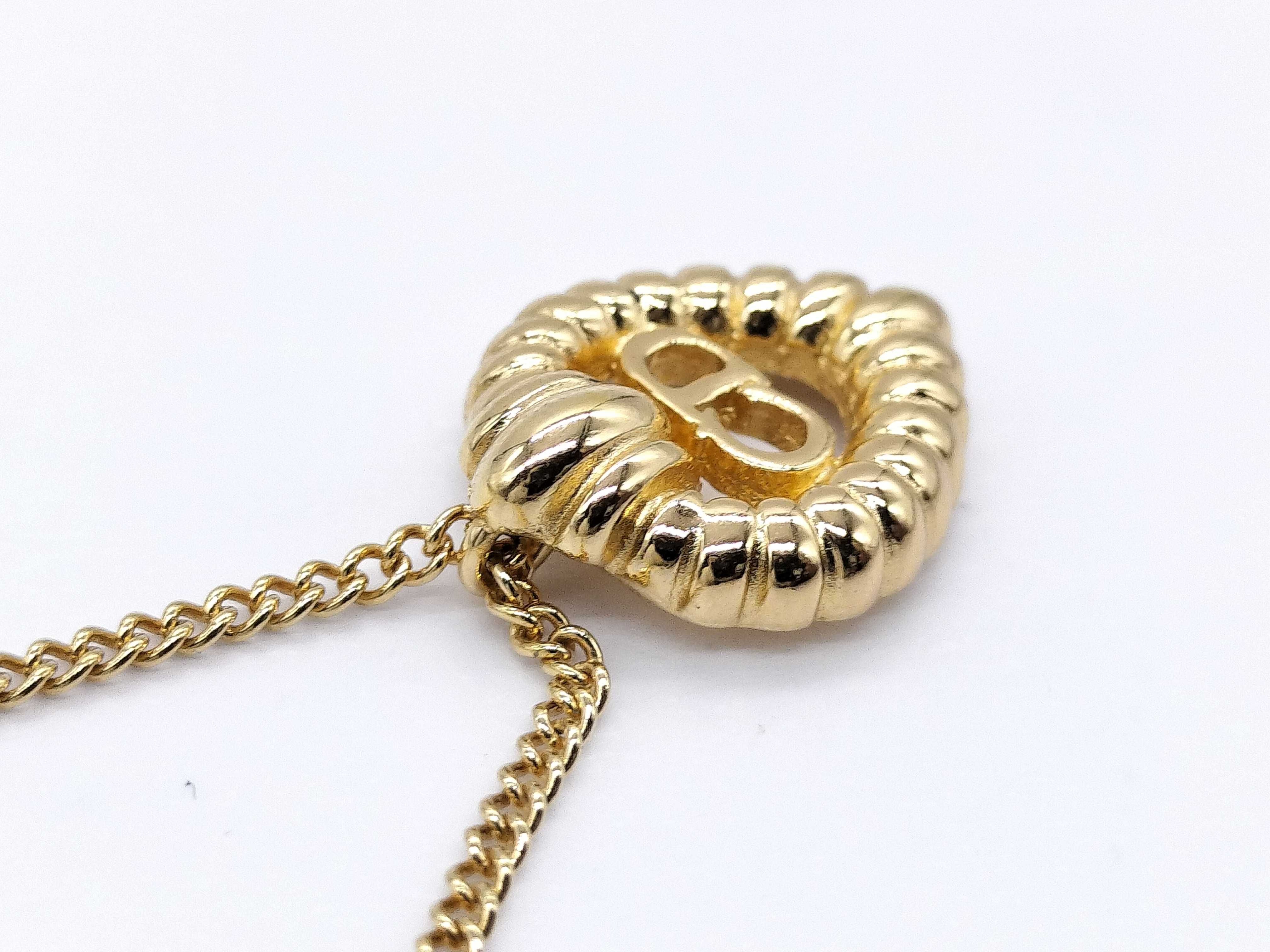 necklace — view 4