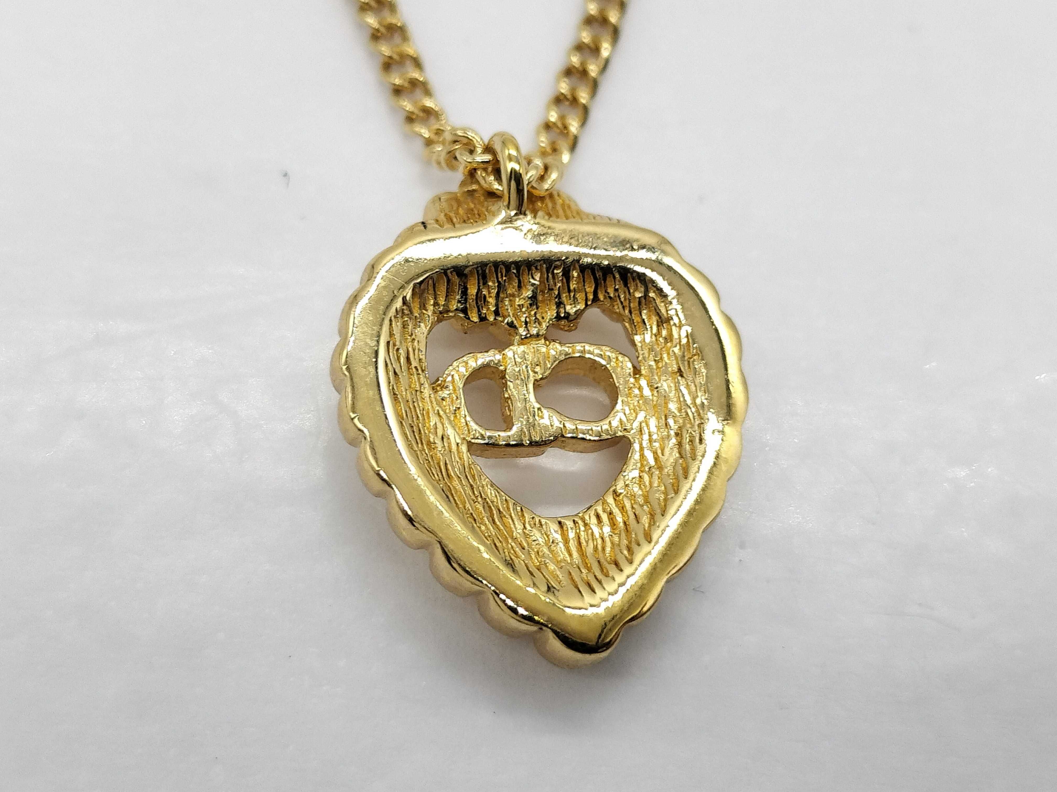 necklace — view 5