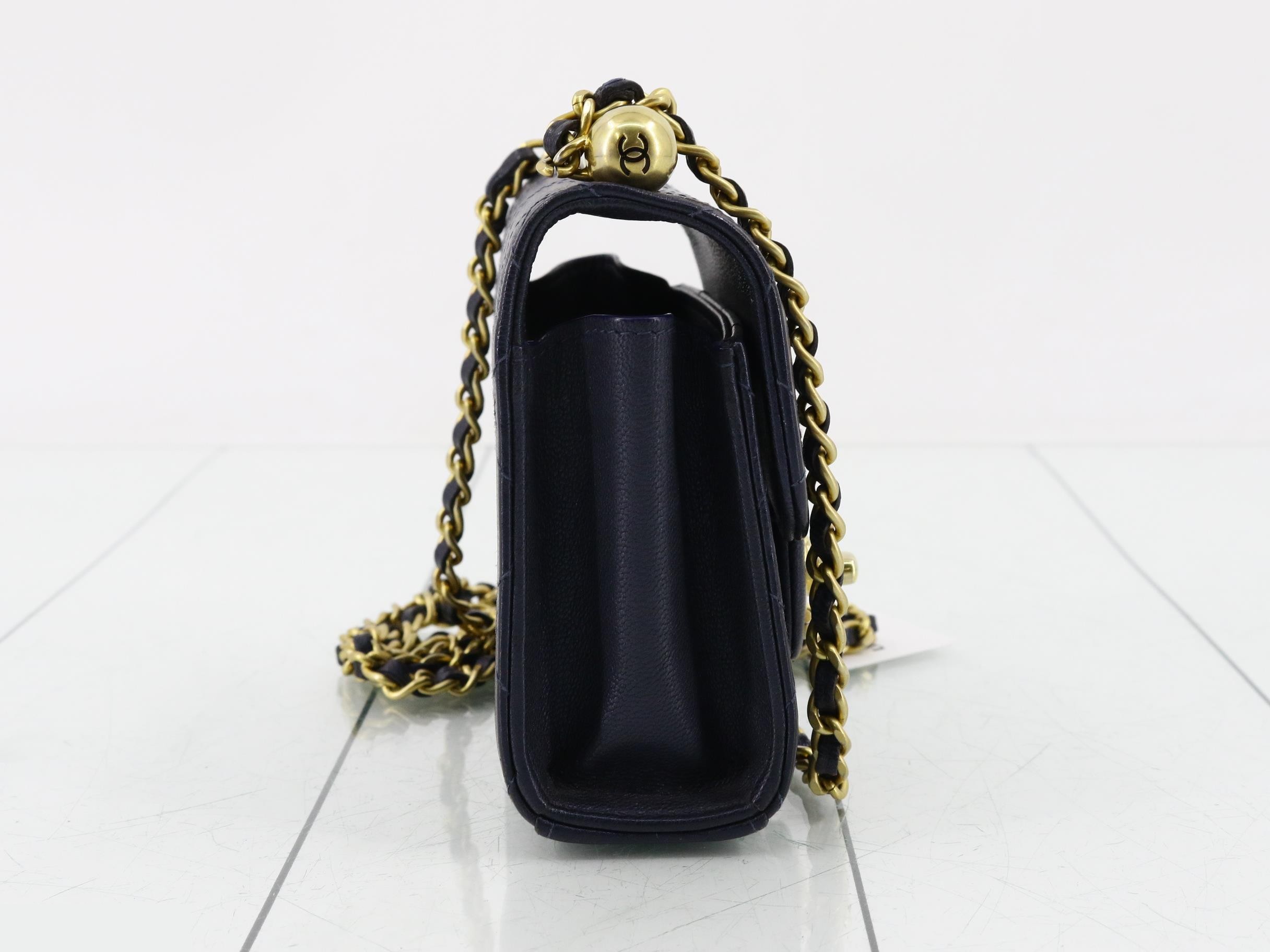 Matelassé (bag) - Shoulder bag — view 4