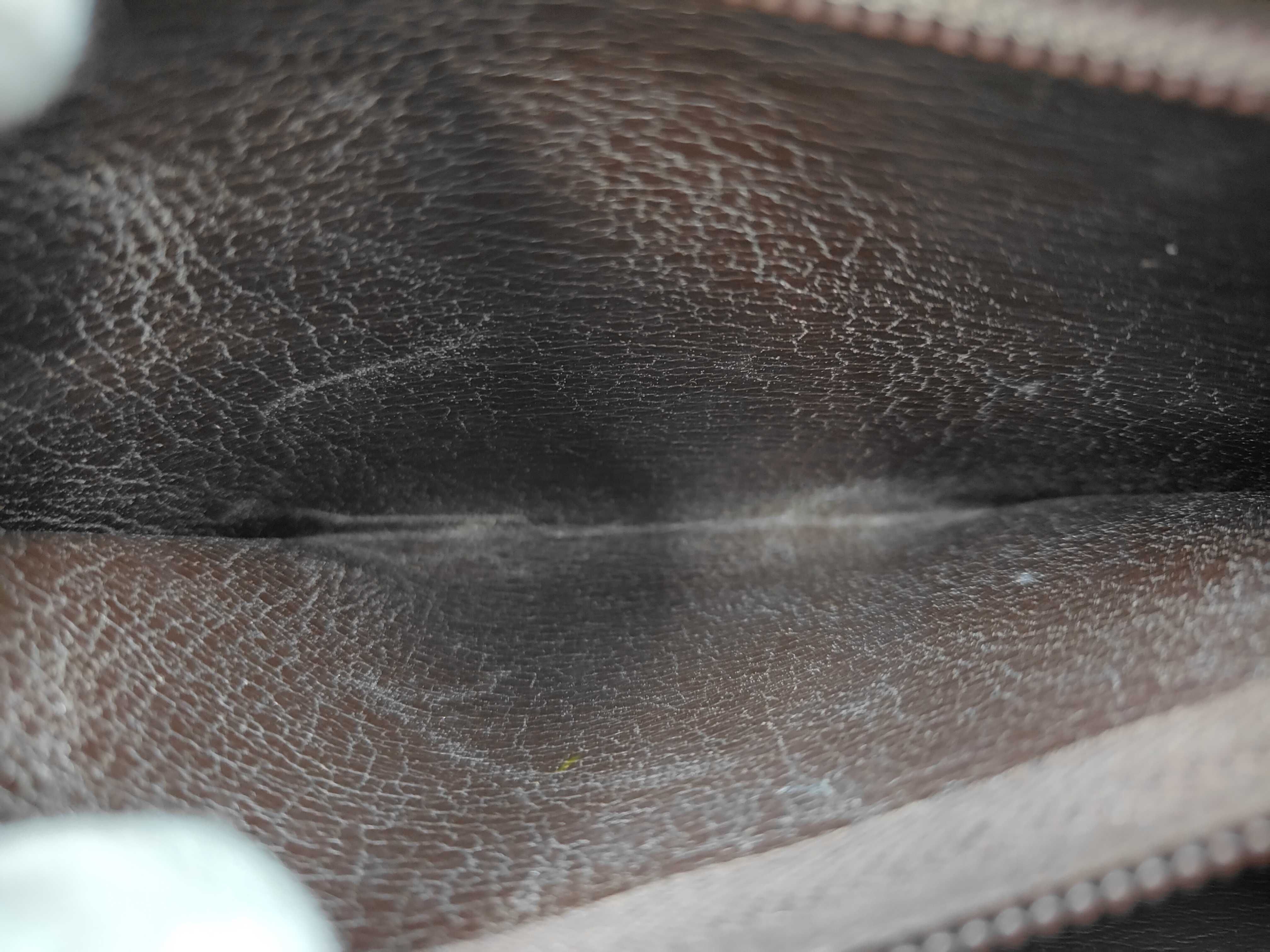 Matelassé Chain Push-Lock Brown Shoulder Bag — view 12
