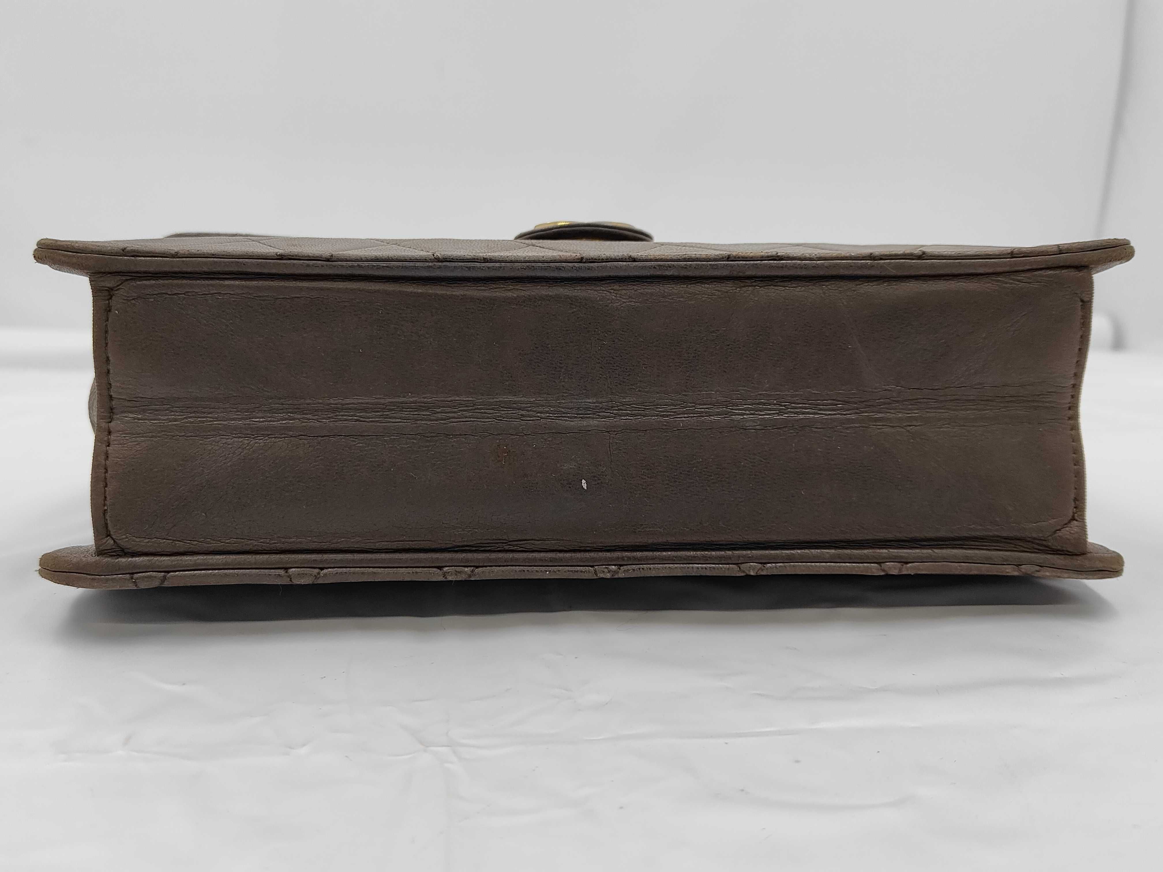 Matelassé Chain Push-Lock Brown Shoulder Bag — view 6