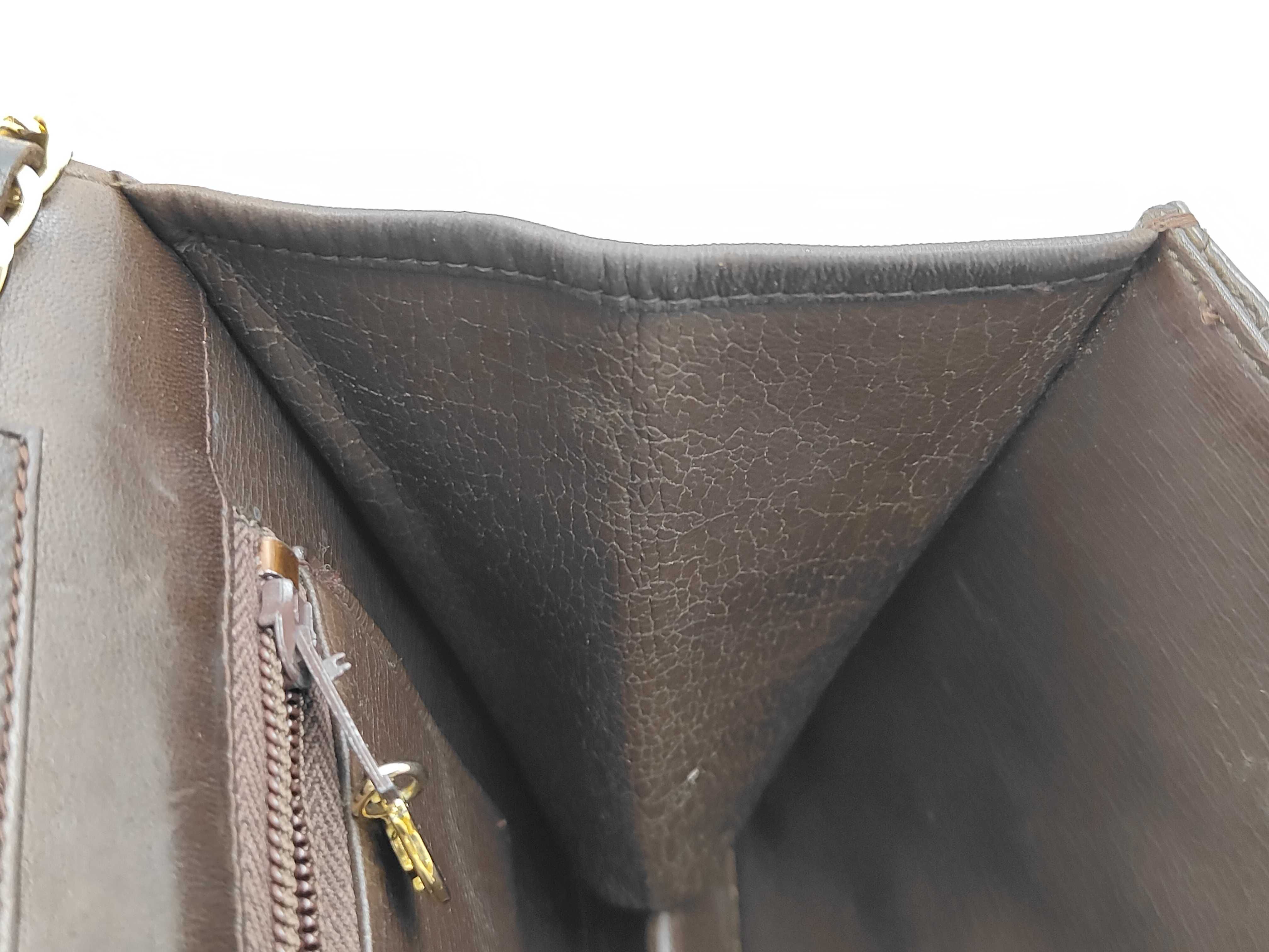 Matelassé Chain Push-Lock Brown Shoulder Bag — view 8