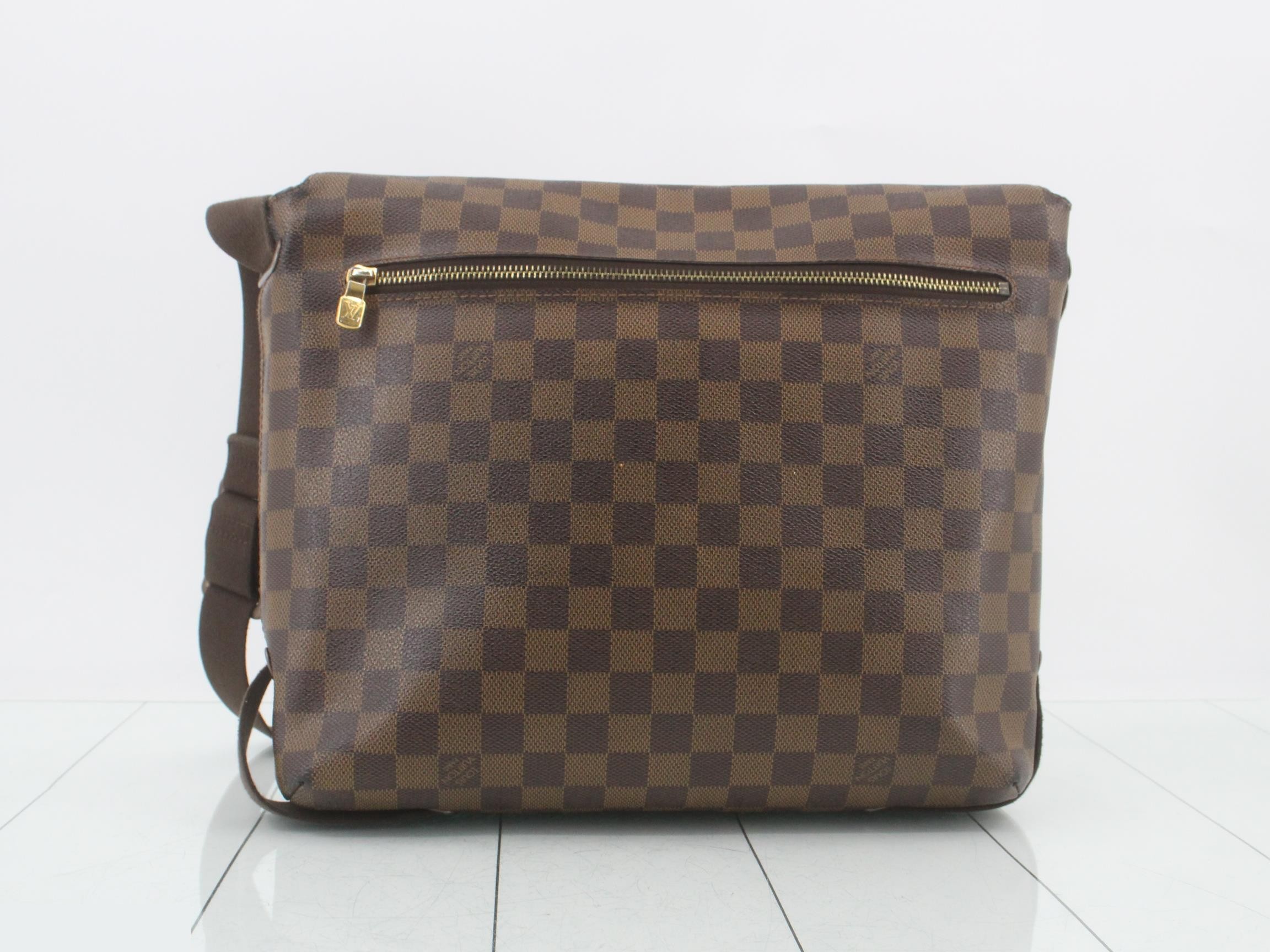 Damier Brooklyn MM Shoulder Bag — view 2