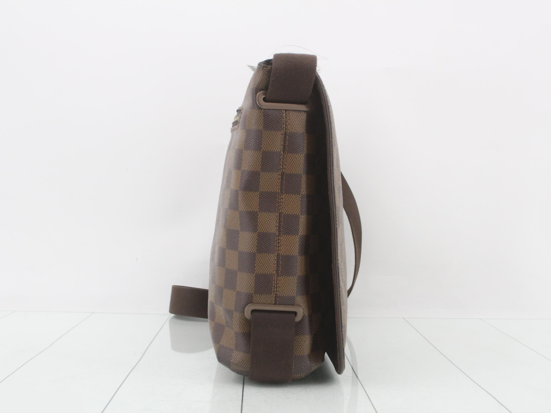 Damier Brooklyn MM Shoulder Bag — view 4