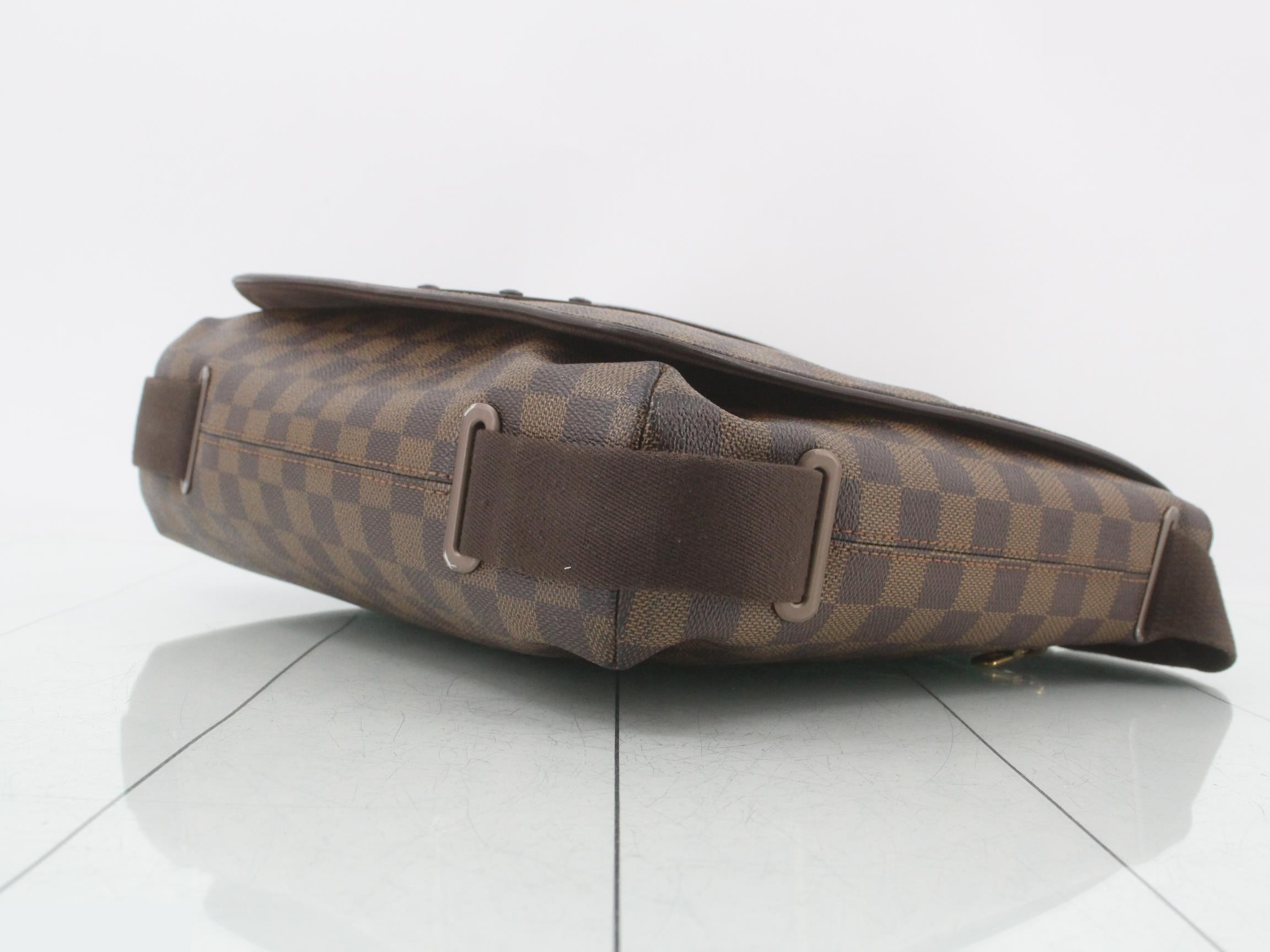 Damier Brooklyn MM Shoulder Bag — view 6