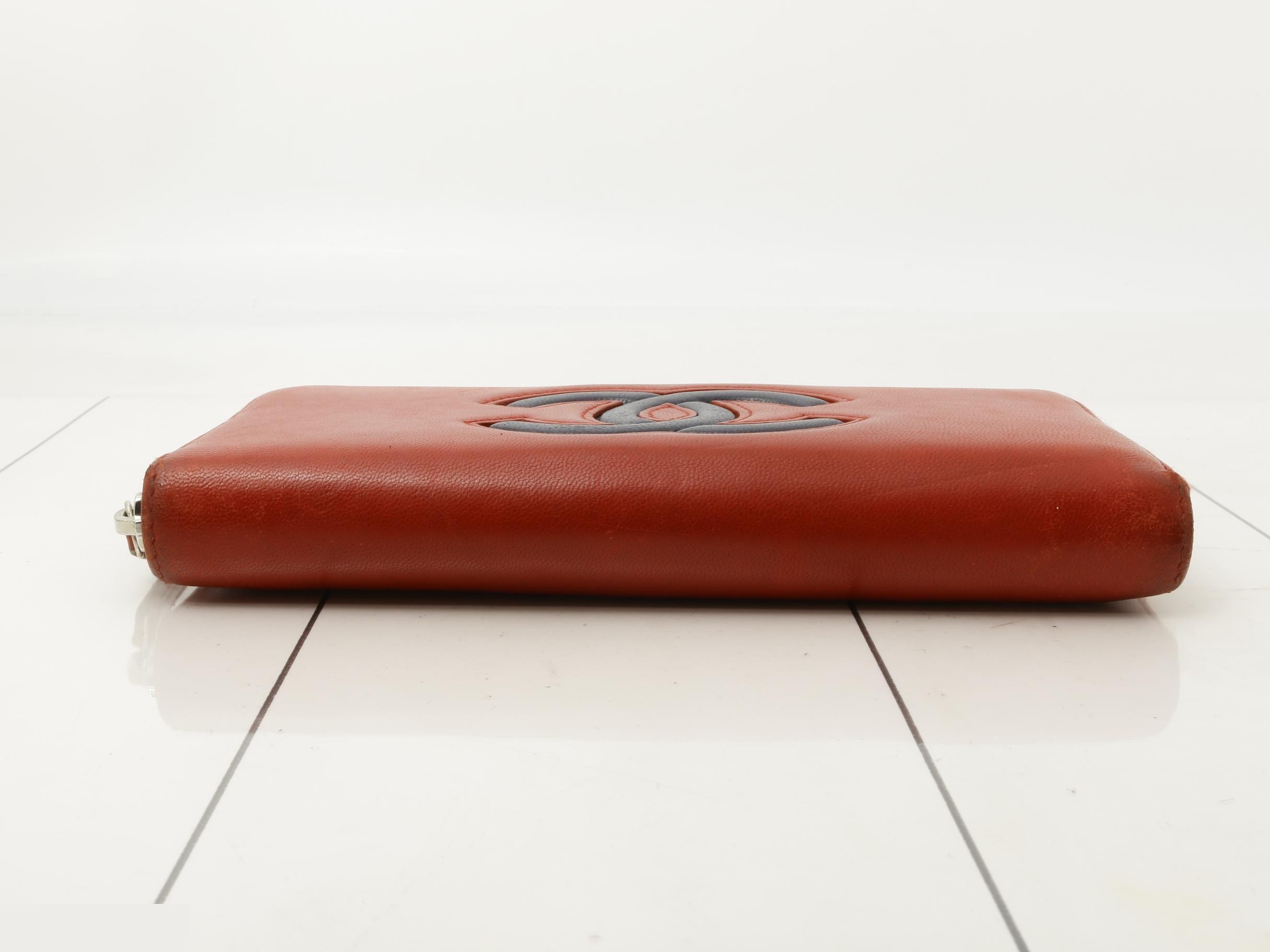 Coco Mark Round Zipper Long Wallet, Series 22 — view 3