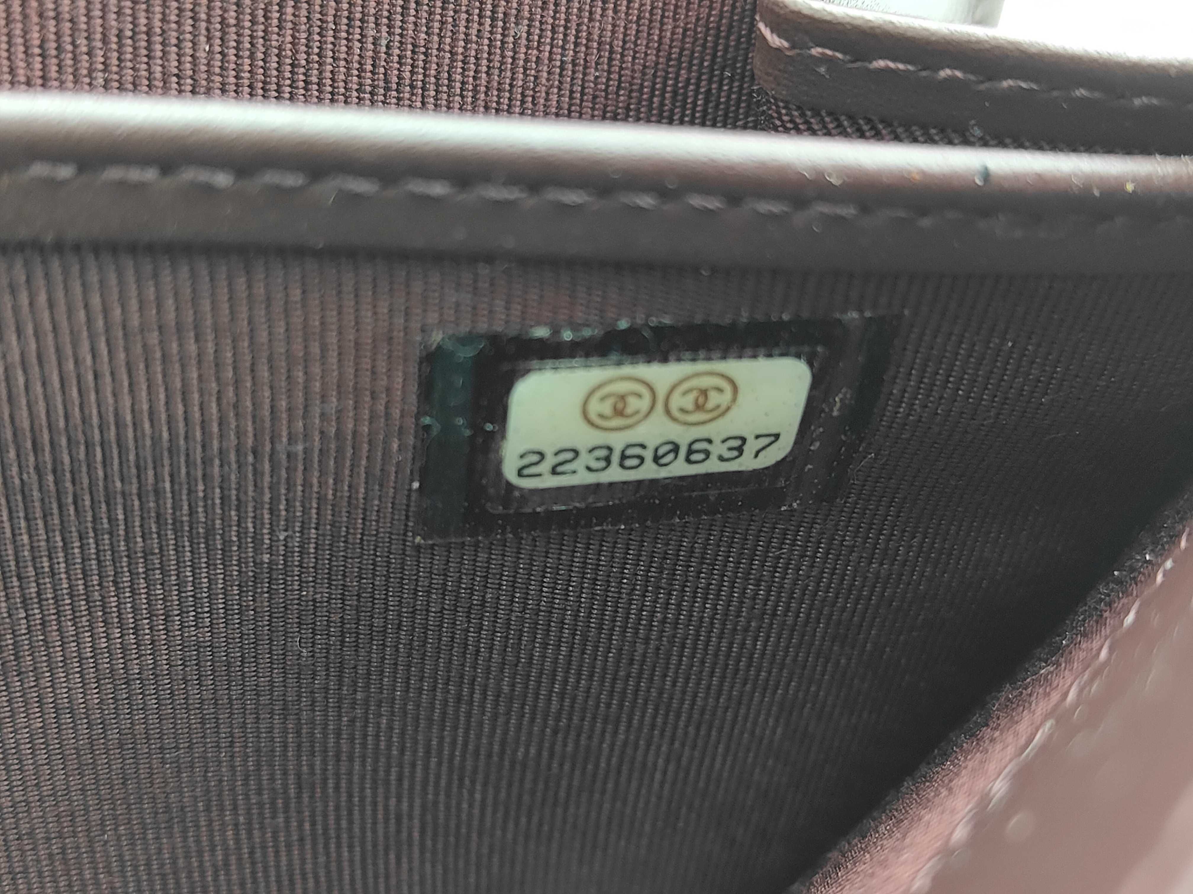 V-stitch round long wallet — view 14