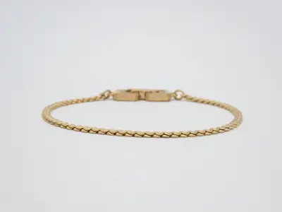 Other items in the line: Precious metal bracelets and bangles (metal), wrist circumference approximately 17.5 cm.