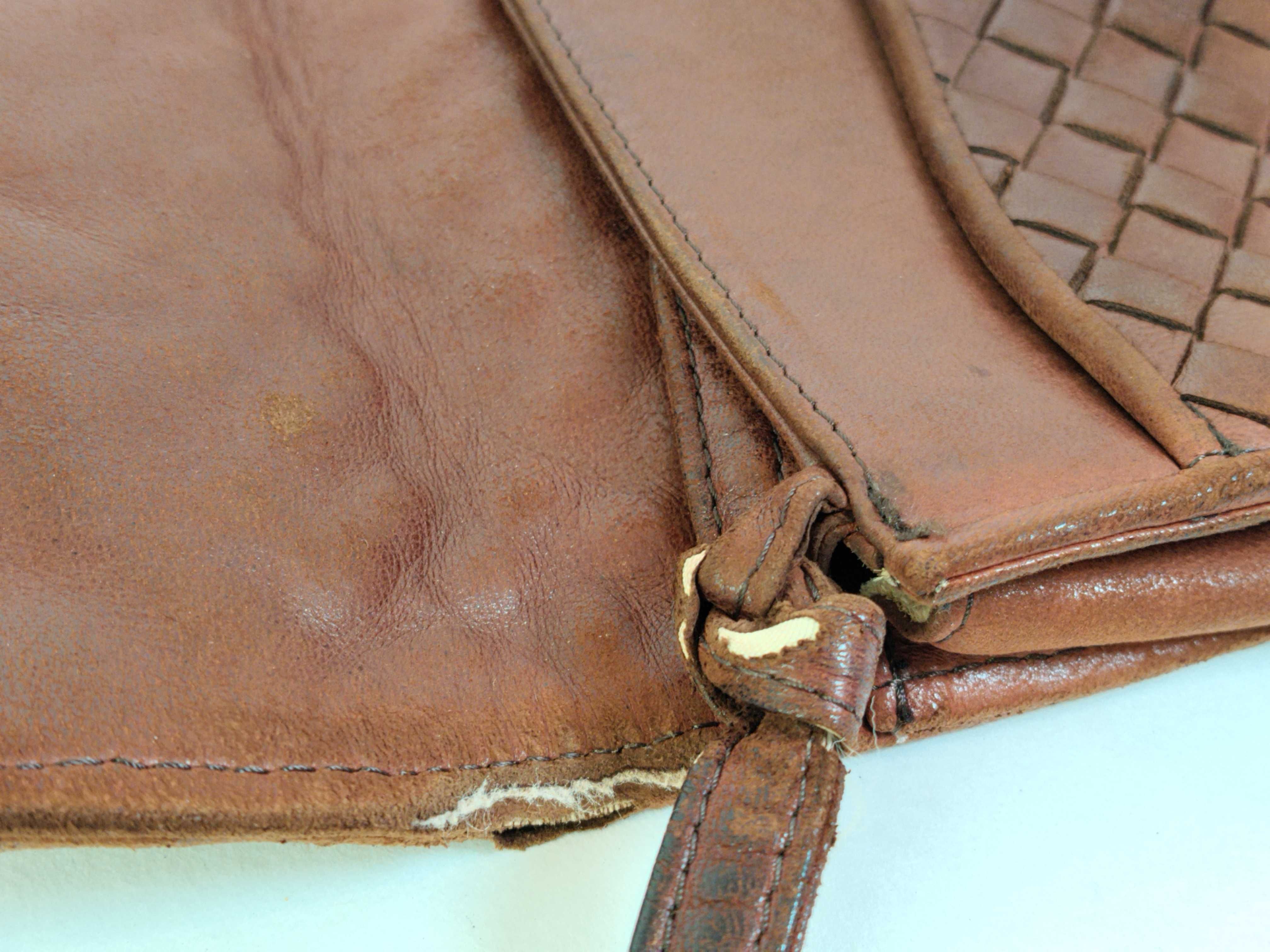 Intrecciato Bottega Veneta Intrecciato Shoulder Bag — view 6