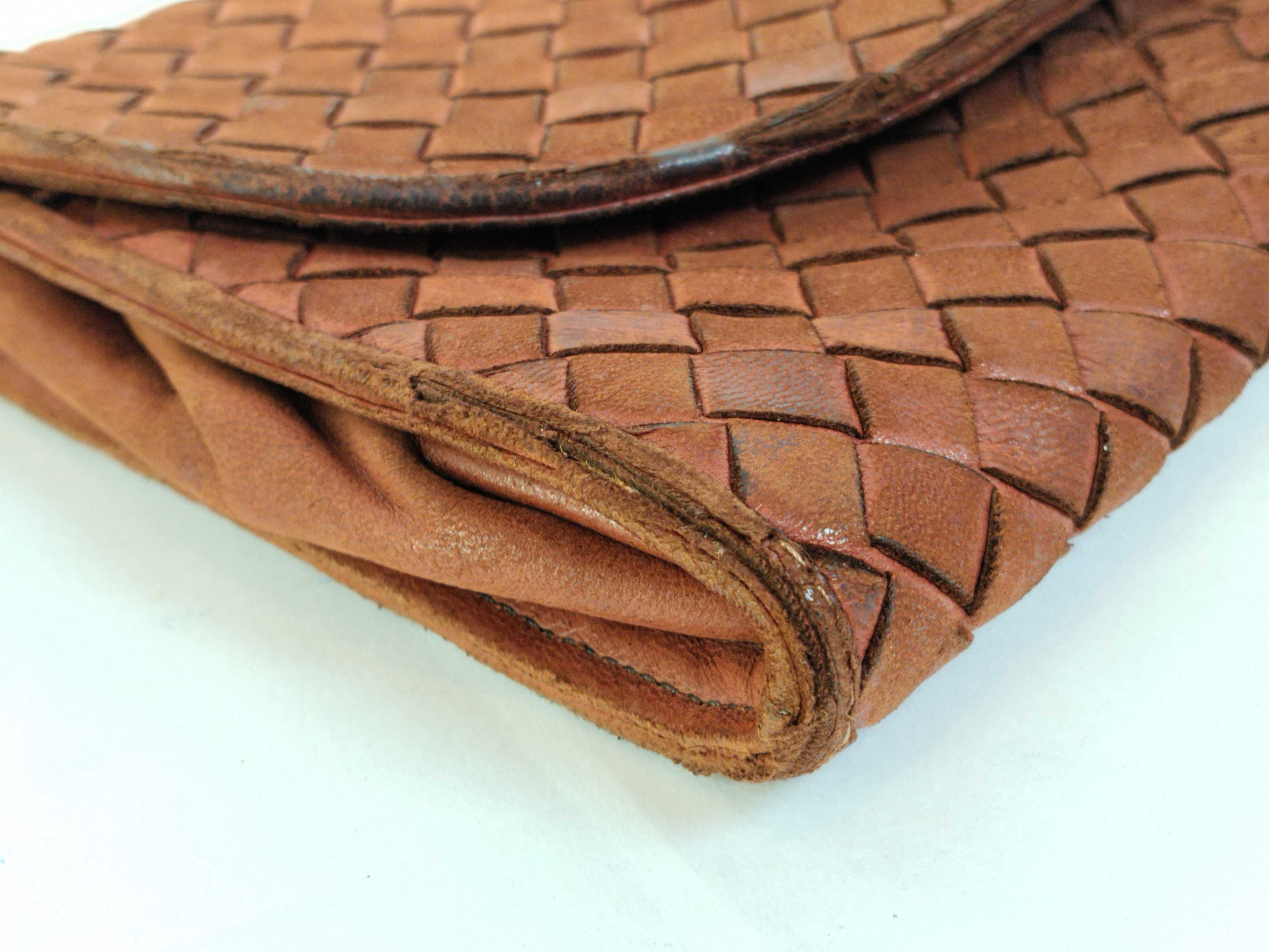 Intrecciato Bottega Veneta Intrecciato Shoulder Bag — view 7