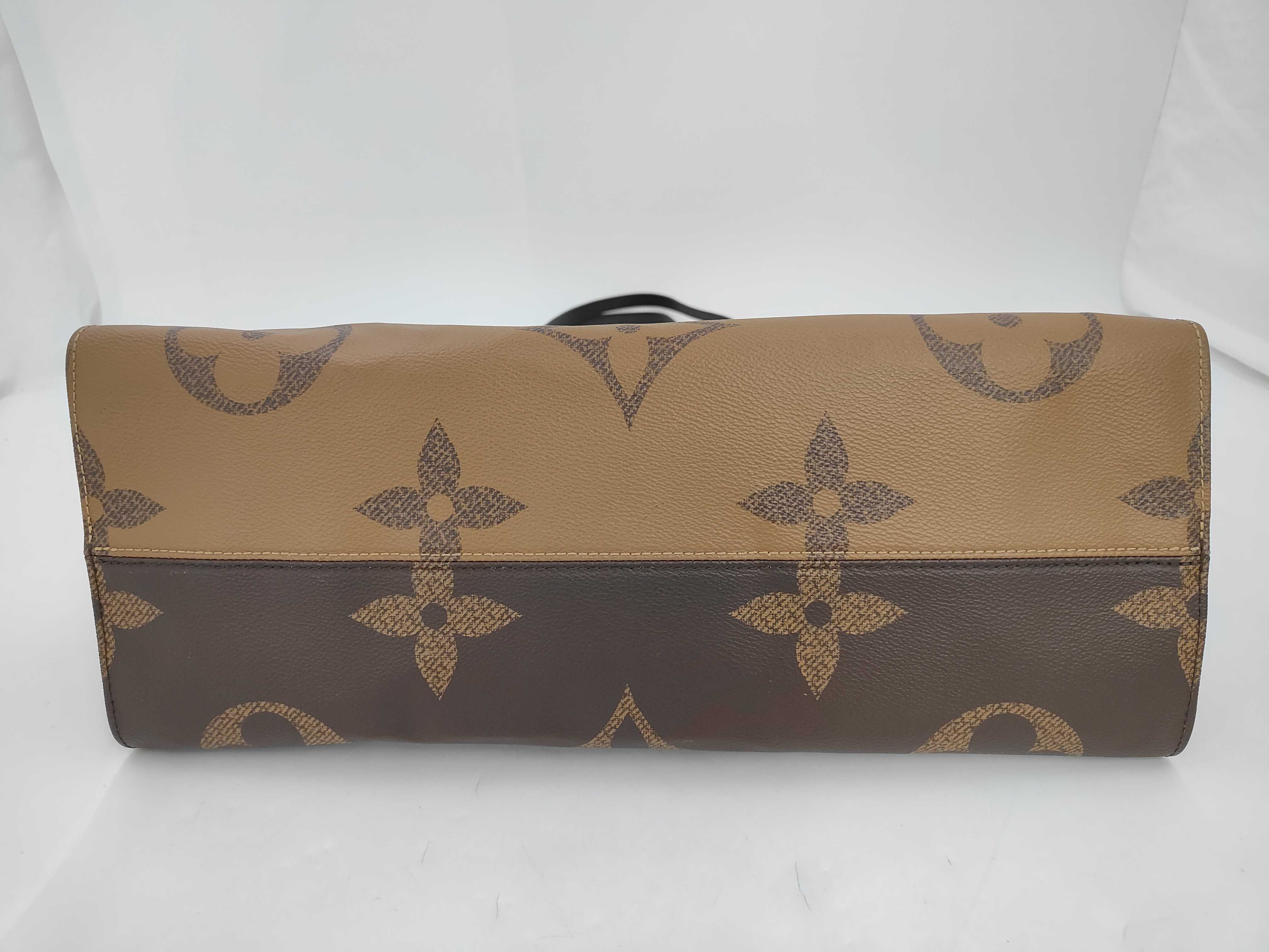Onzago- Tote Bag — view 4