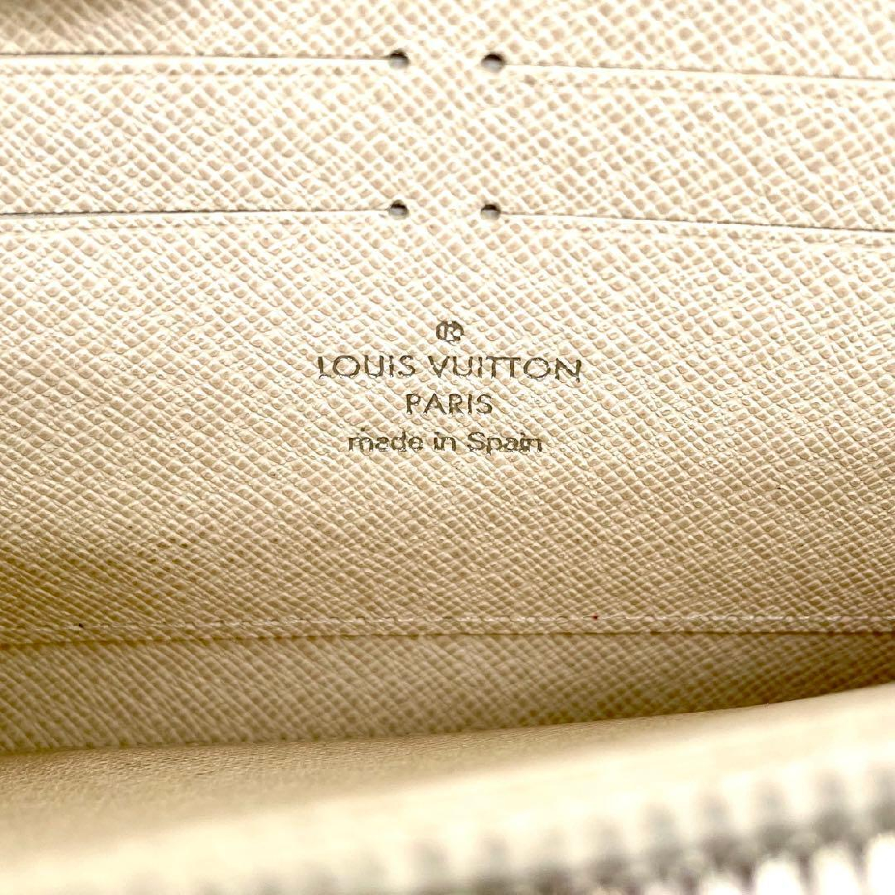 Epi Zippy Wallet Long Wallet White Wallet — view 5