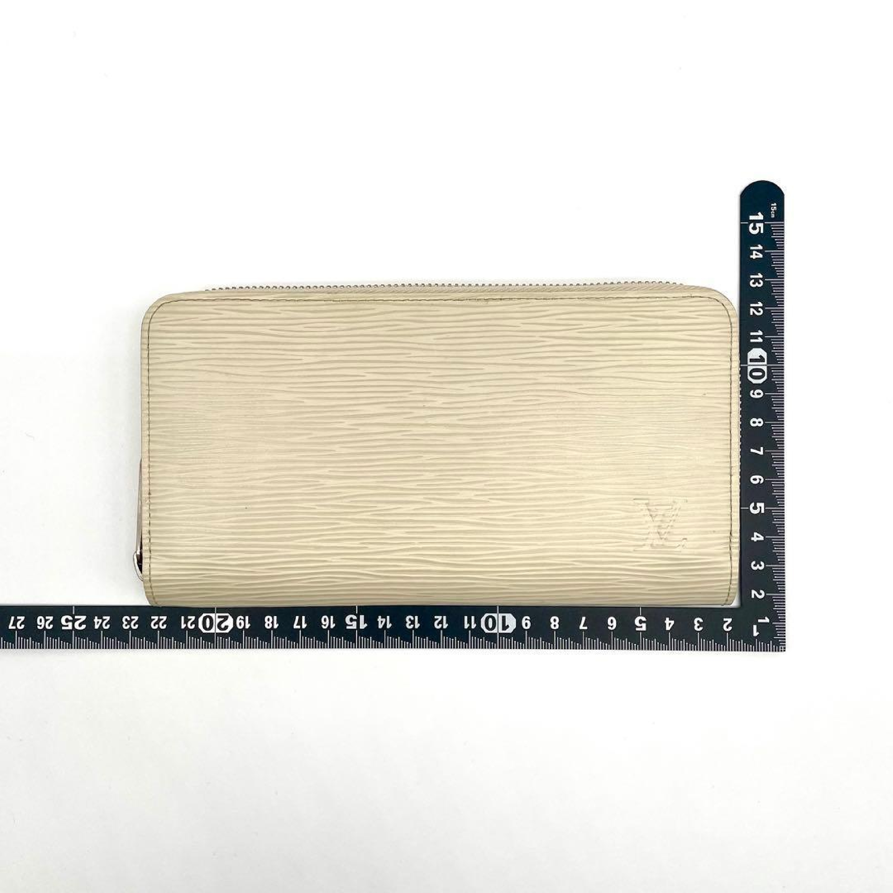 Epi Zippy Wallet Long Wallet White Wallet — view 10