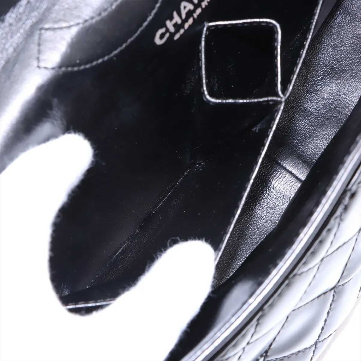 Matelasse 2.55 Patent leather double flap double chain bag black silver hardware 14966940 14th series — view 9