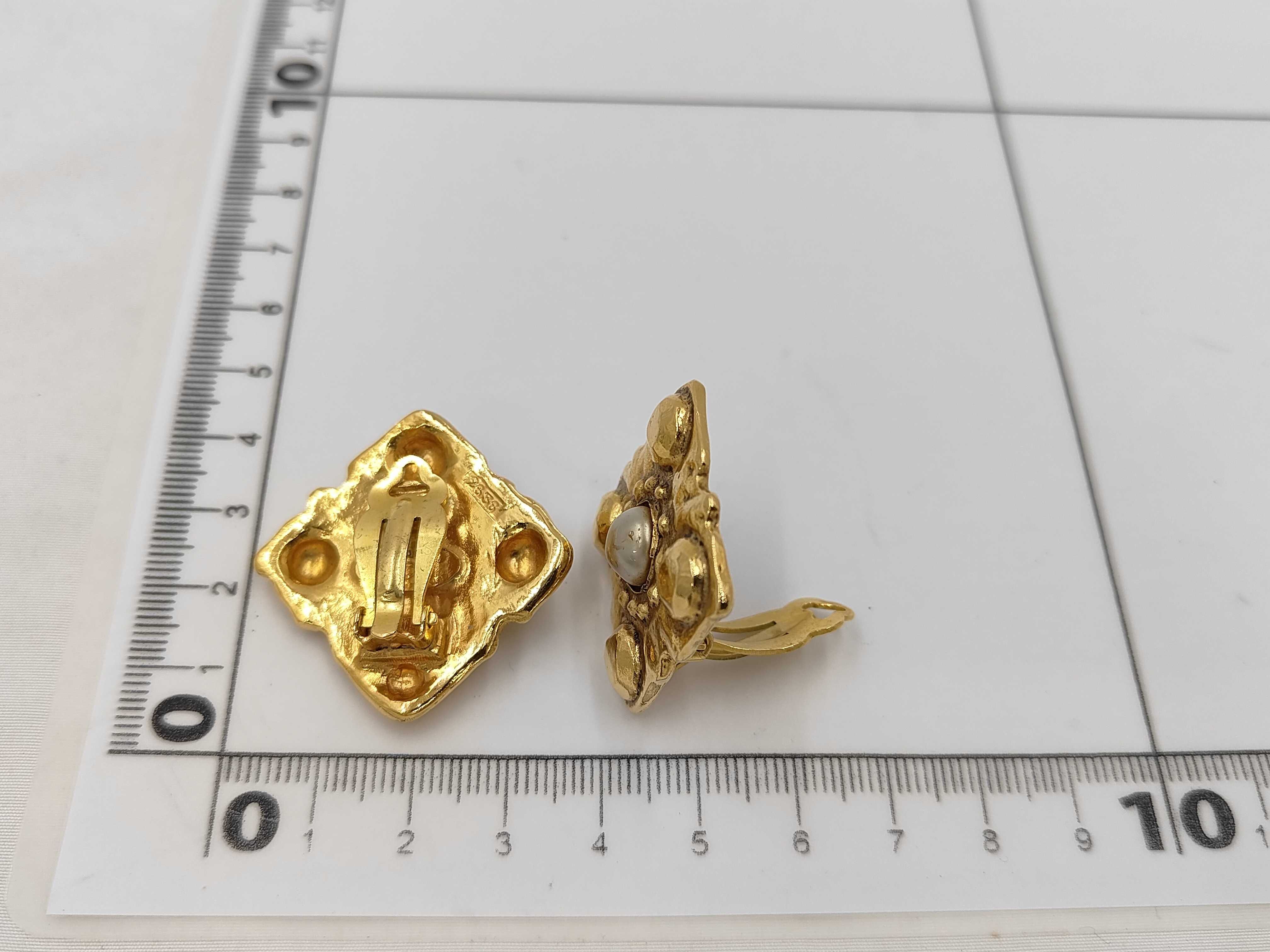 gold diamond vintage earrings — view 6