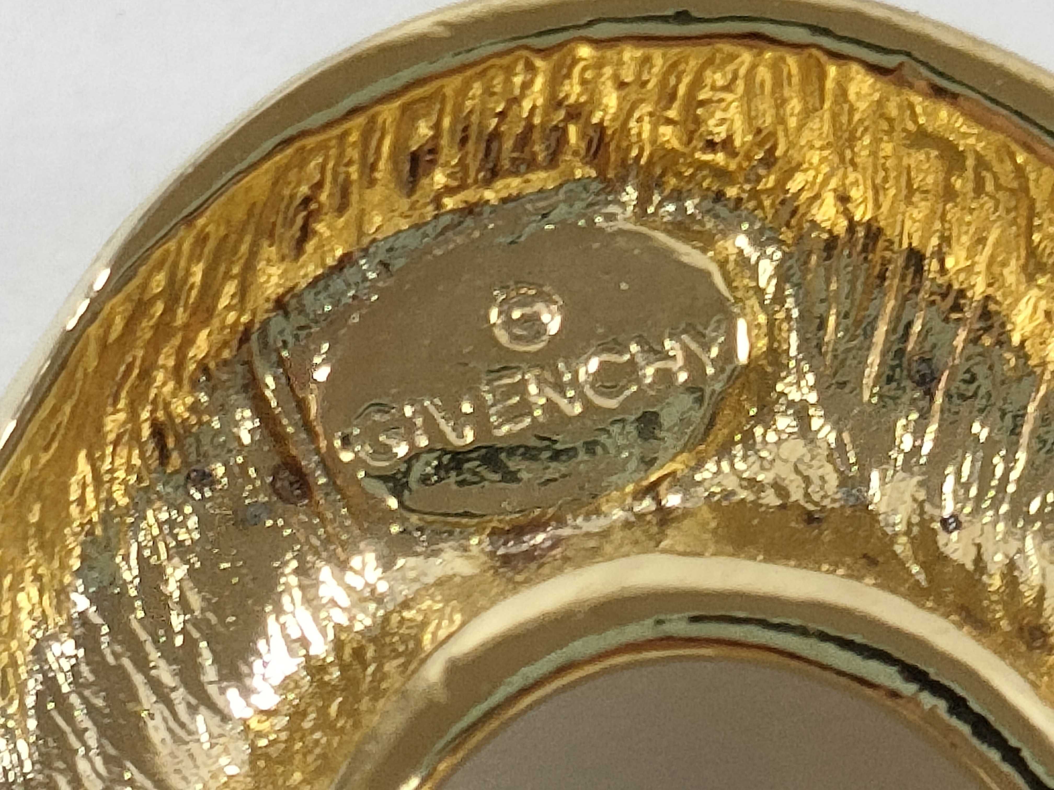 Vintage Gold Brooch — view 7