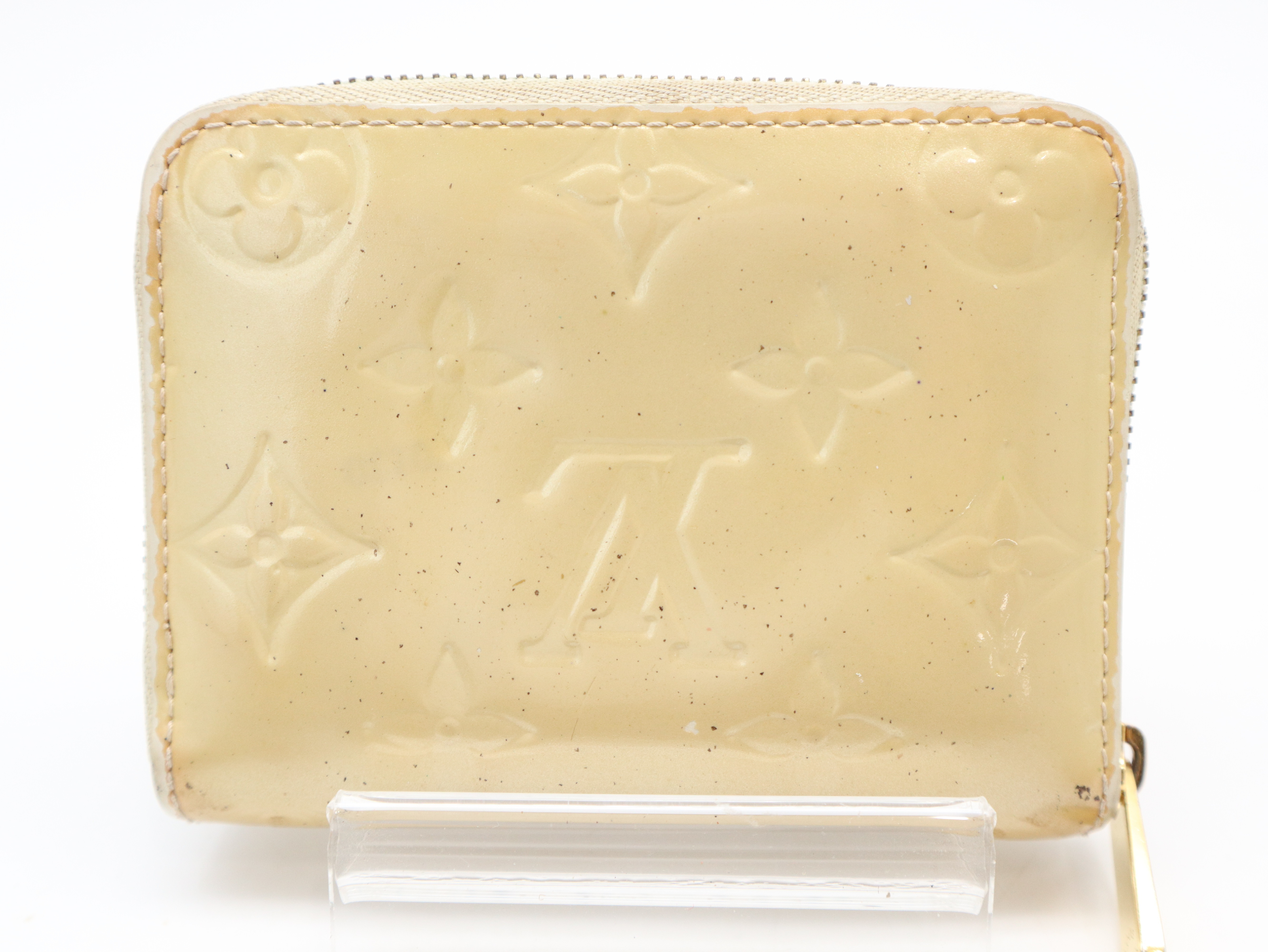 M90203 Vernis Zippy Coin Purse Dune Wallet — view 2