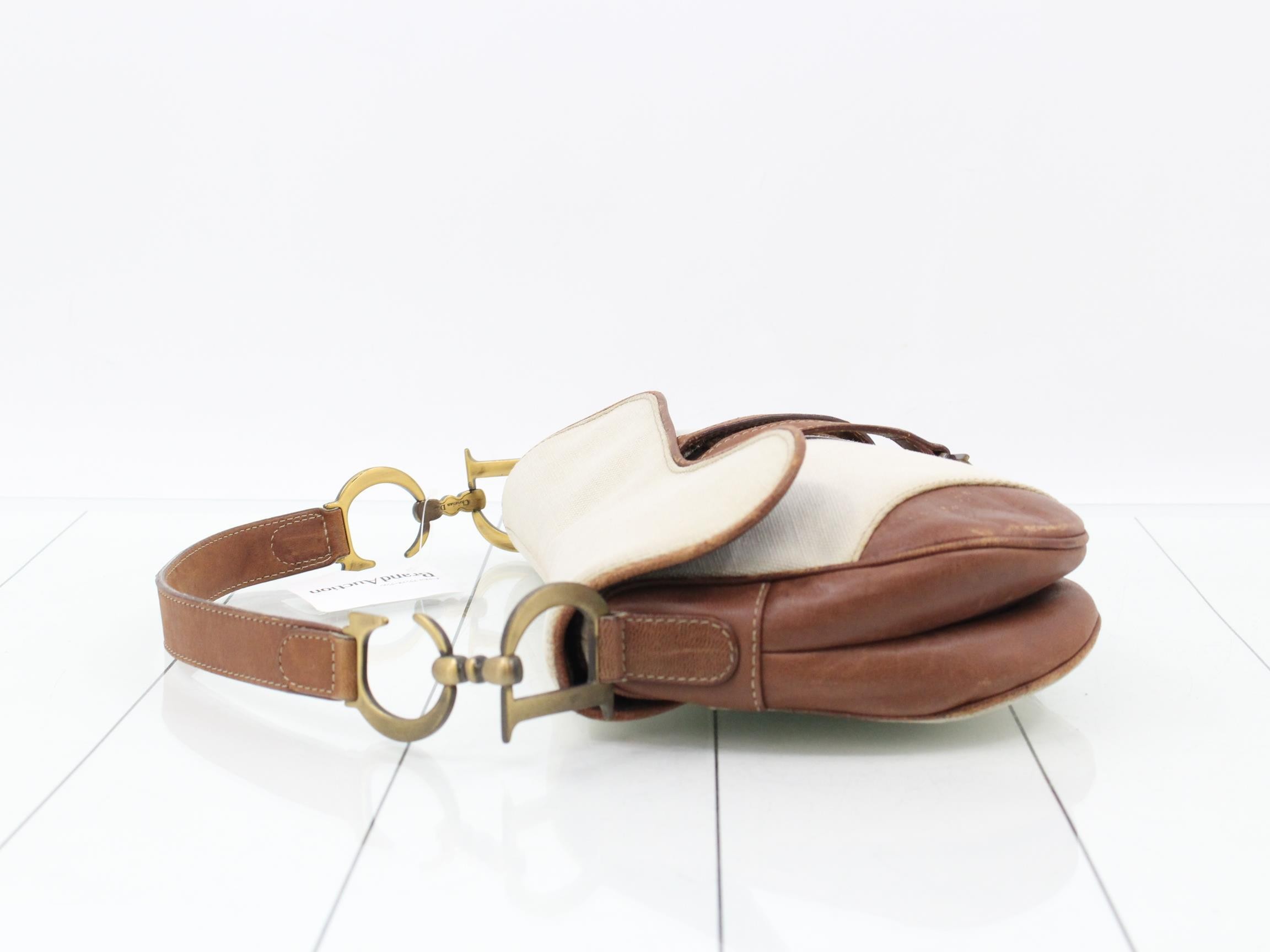 saddle — view 4