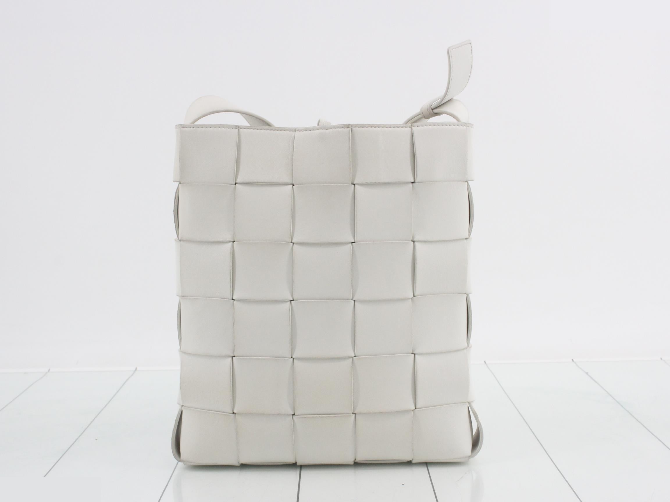 Leather shoulder bag, white — view 2
