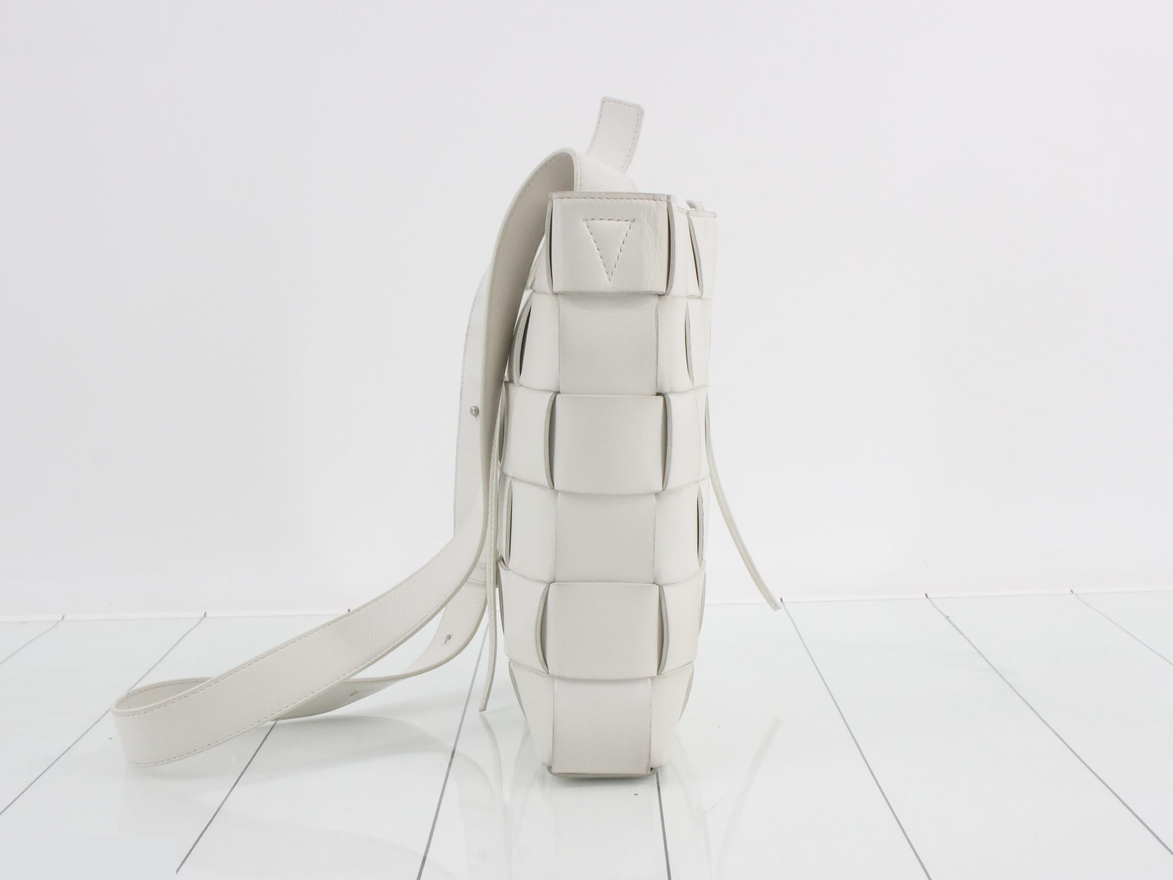 Leather shoulder bag, white — view 3