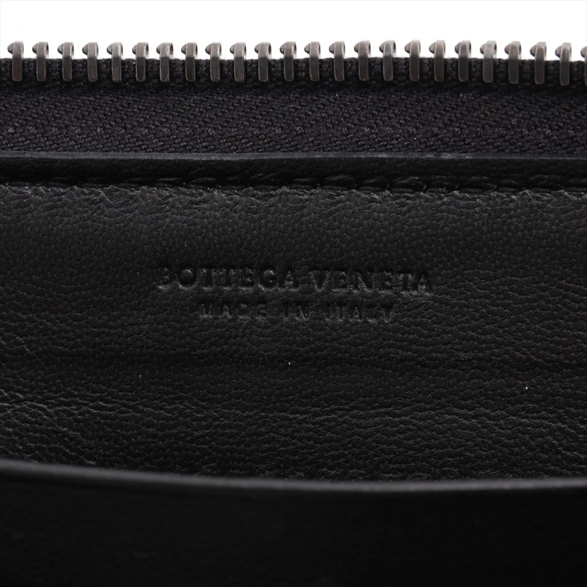 Intrecciato Leather Round Zip Wallet, Black — view 9