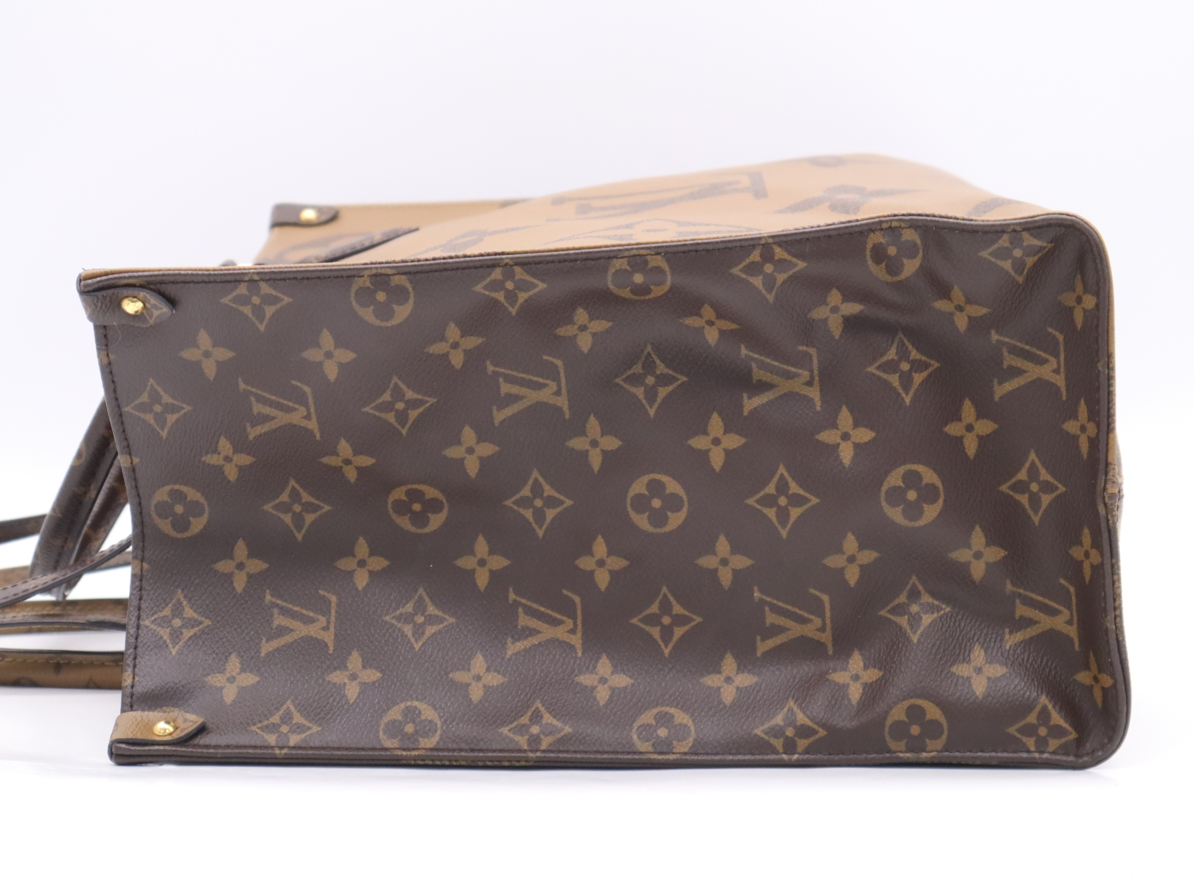 M45320 Reverse On The Go GM Monogram Giant Tote Bag — view 3