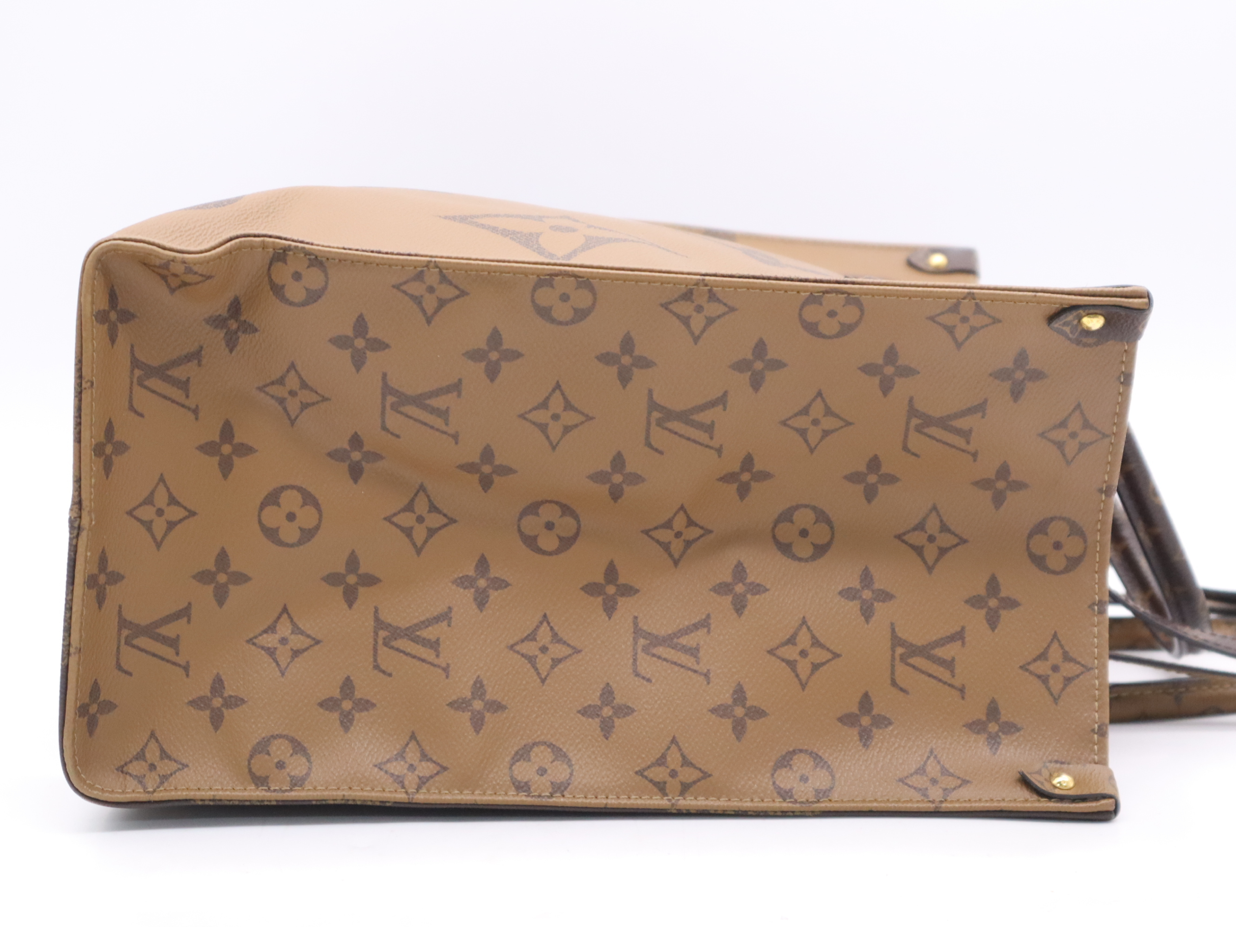 M45320 Reverse On The Go GM Monogram Giant Tote Bag — view 5