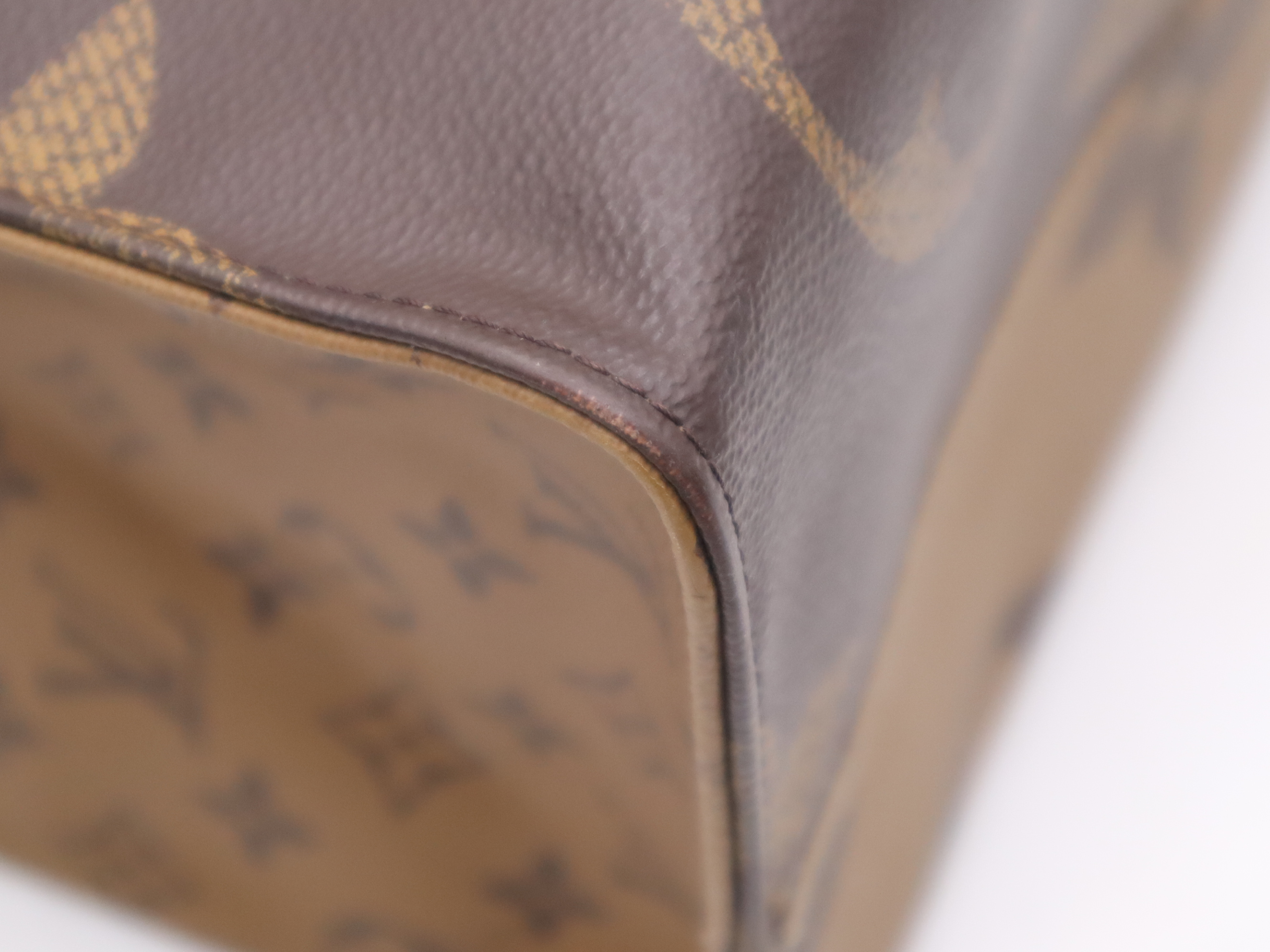 M45320 Reverse On The Go GM Monogram Giant Tote Bag — view 10