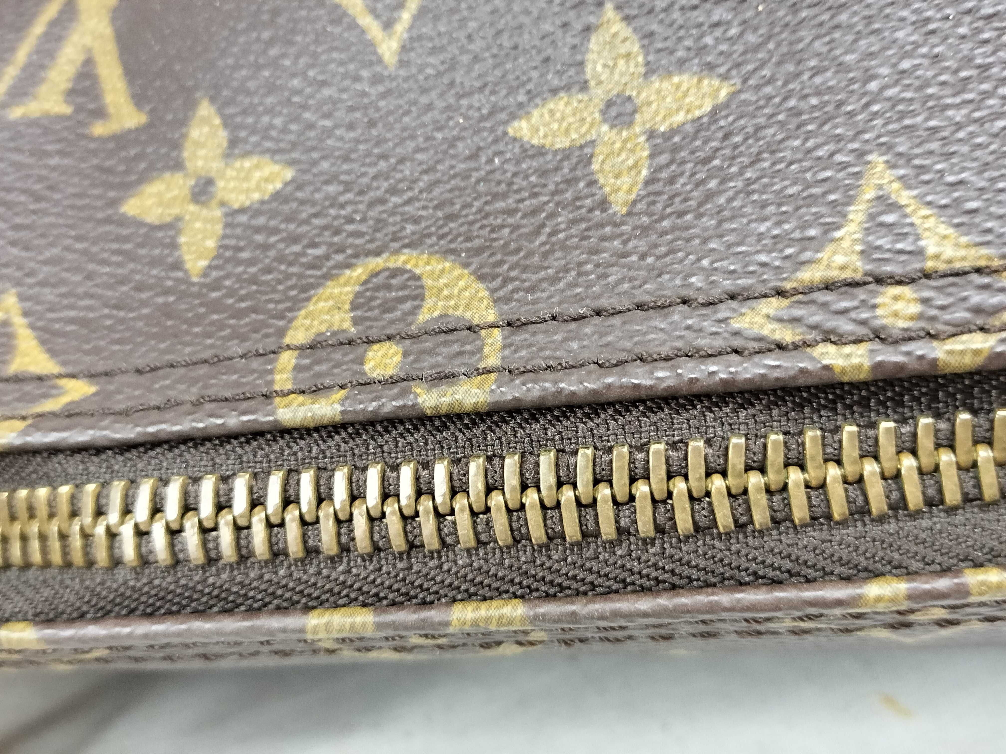 Monogram Vuitton VI8912 Boston Bag — view 6