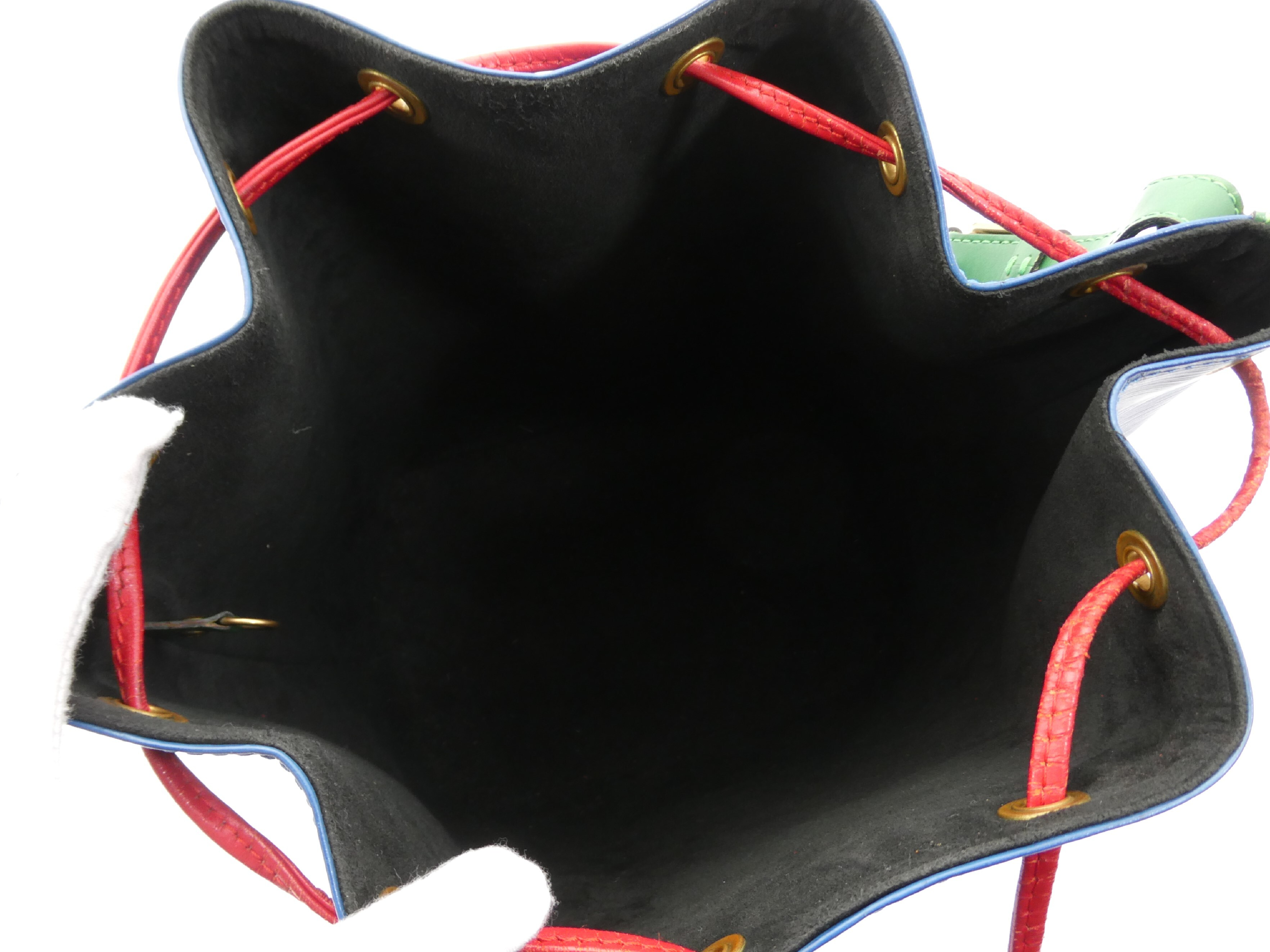 Epi Noé Tricolor Shoulder Bag — view 7