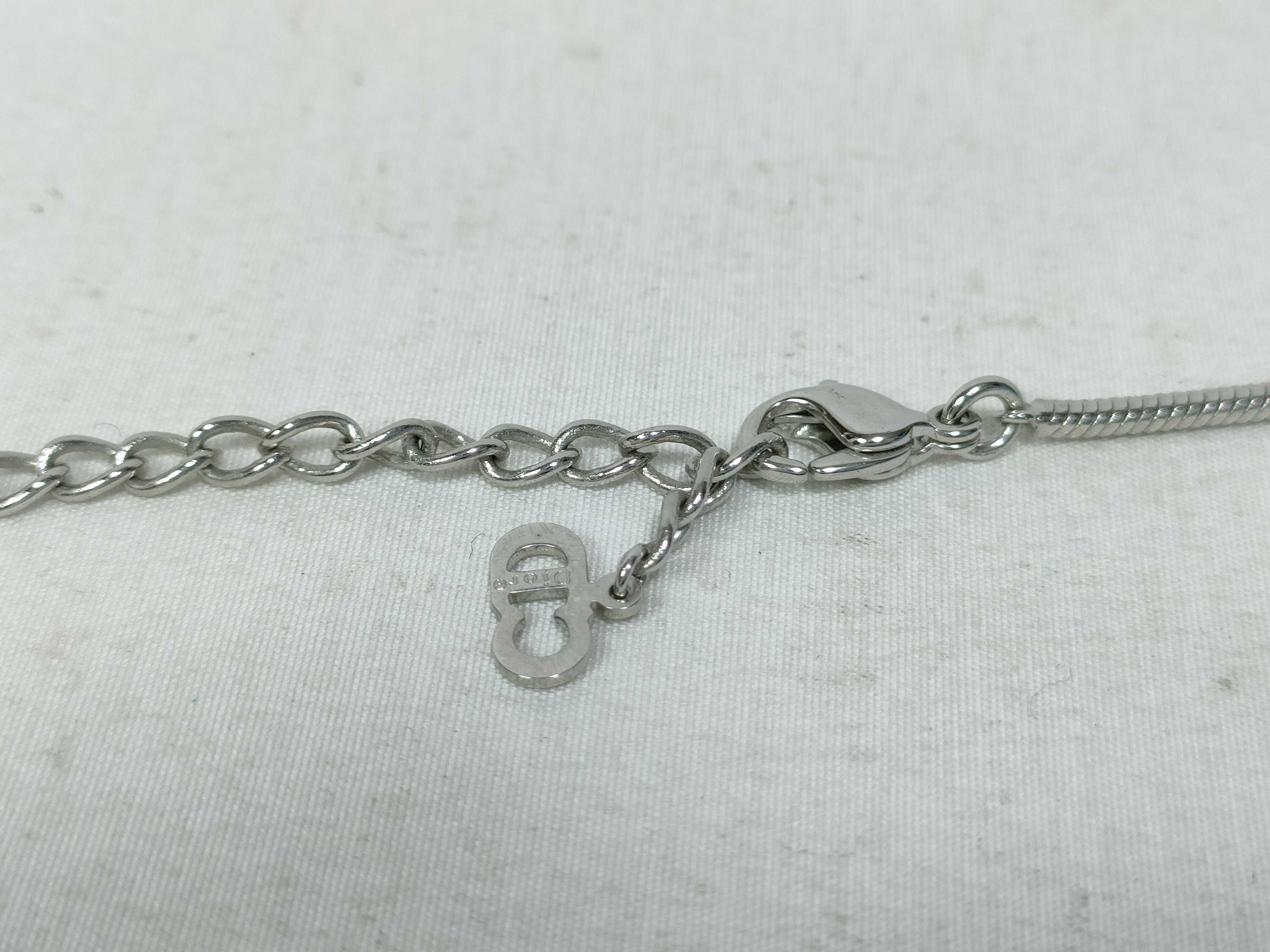D logo necklace — view 5