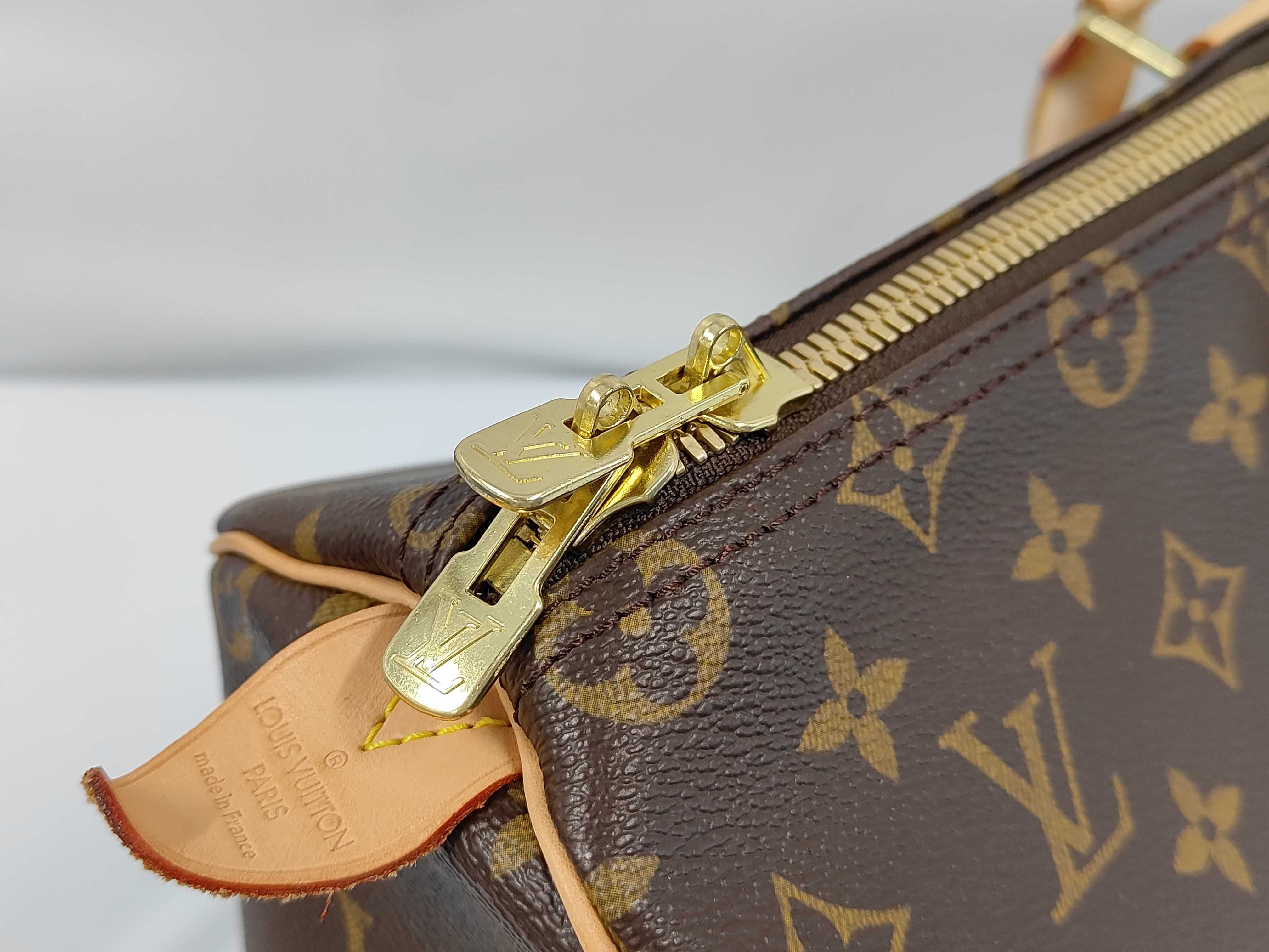 Monogram Keepall 50 M41426 Shoulder Bag with Padlock, Name Tag, and Handle Strap. *Leather stains present. M41426 TH0053 Boston Bag — view 7