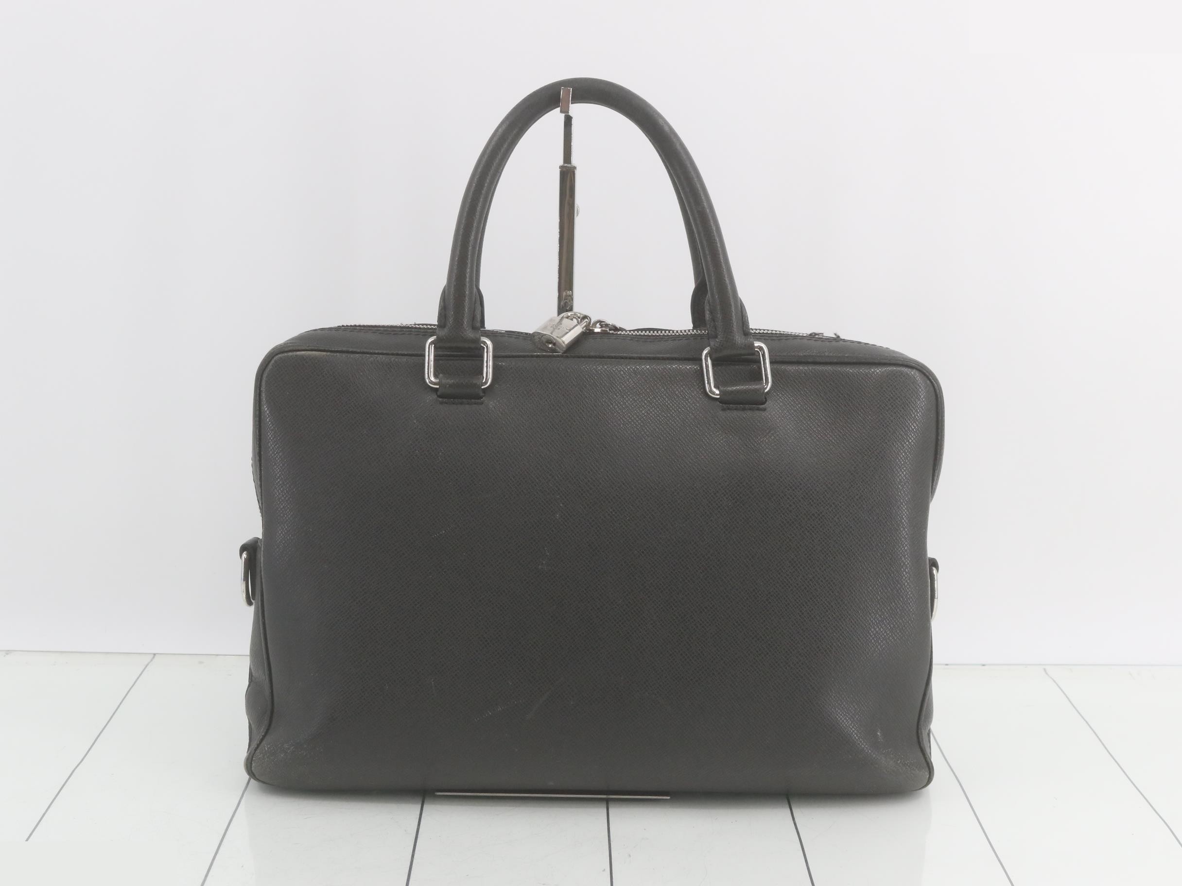 briefcase — view 2